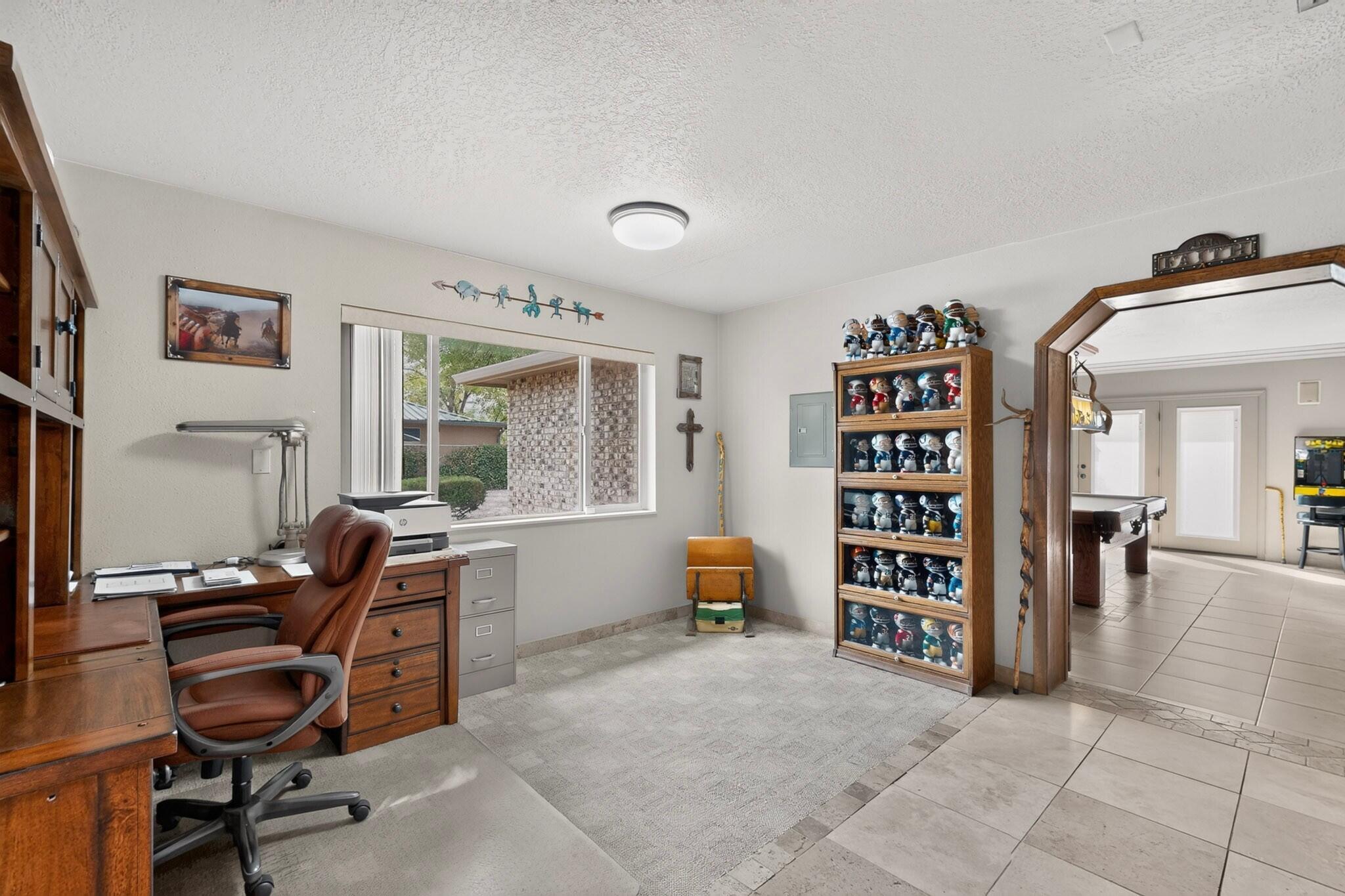 1502 La Vega Drive SW