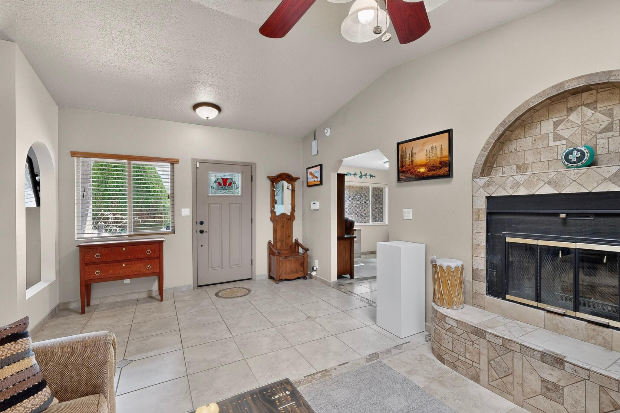 1502 La Vega Drive SW
