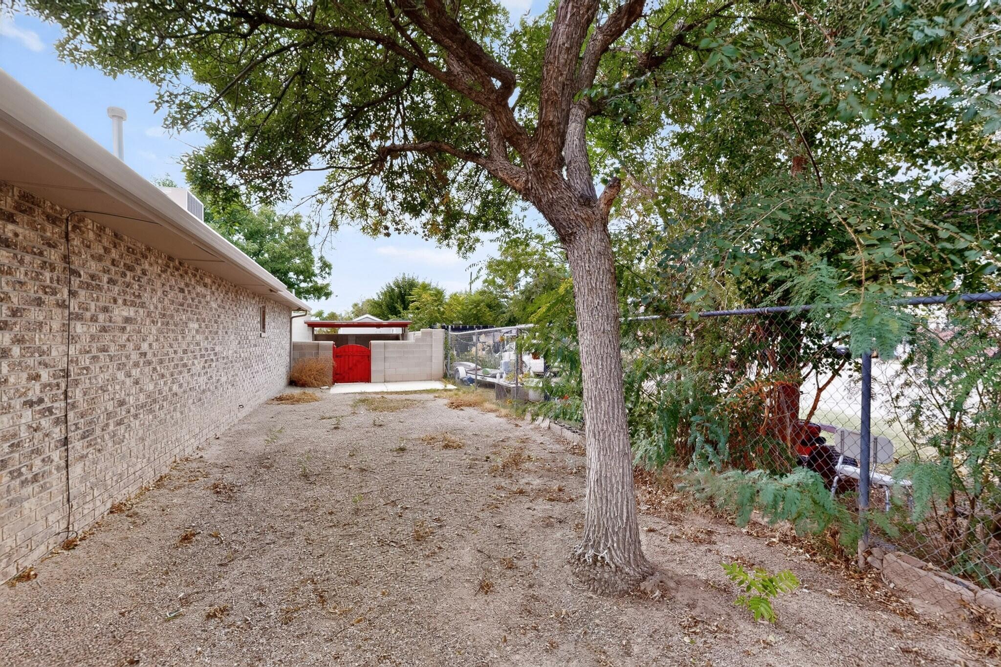 1502 La Vega Drive SW