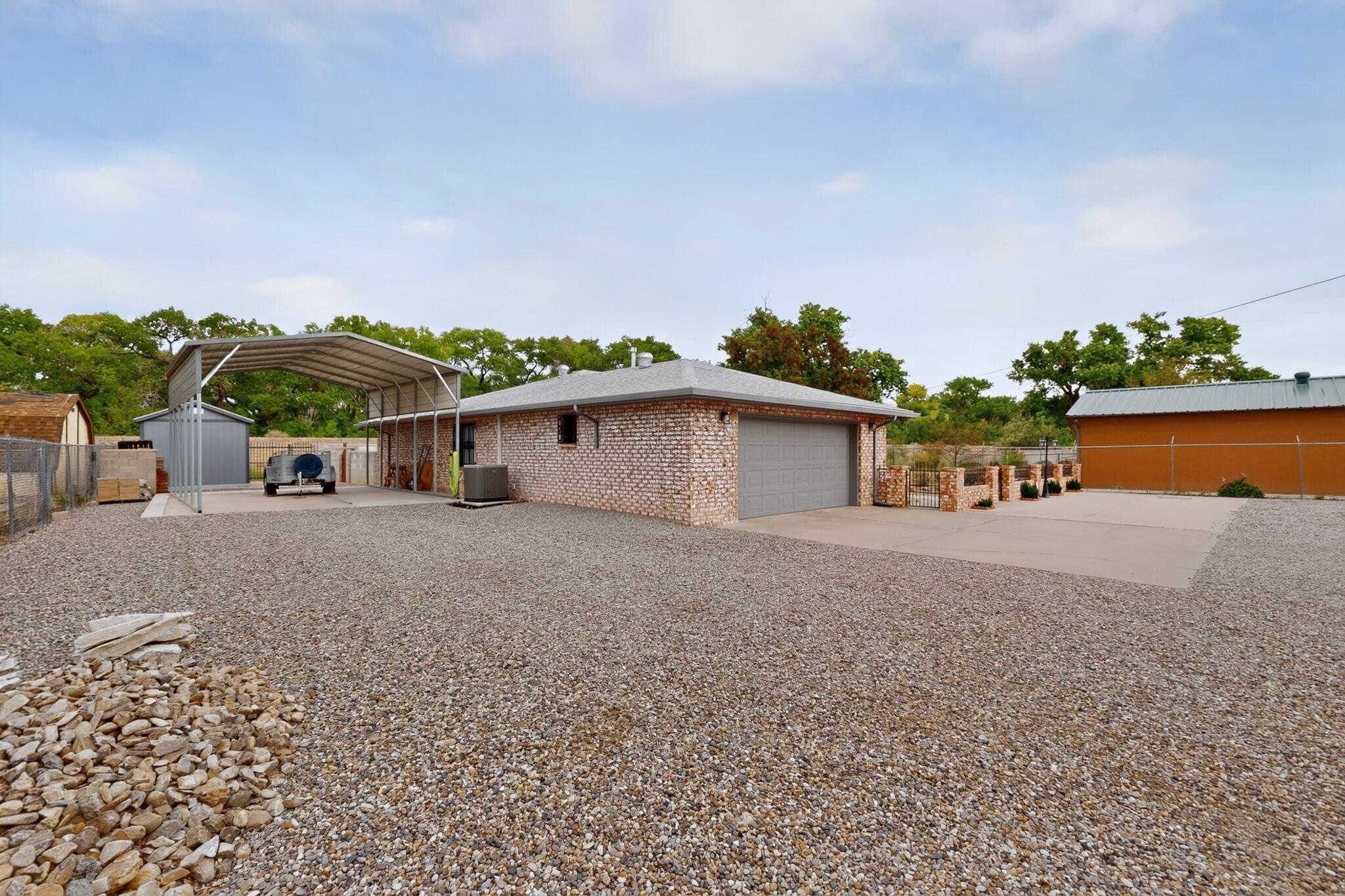 1502 La Vega Drive SW