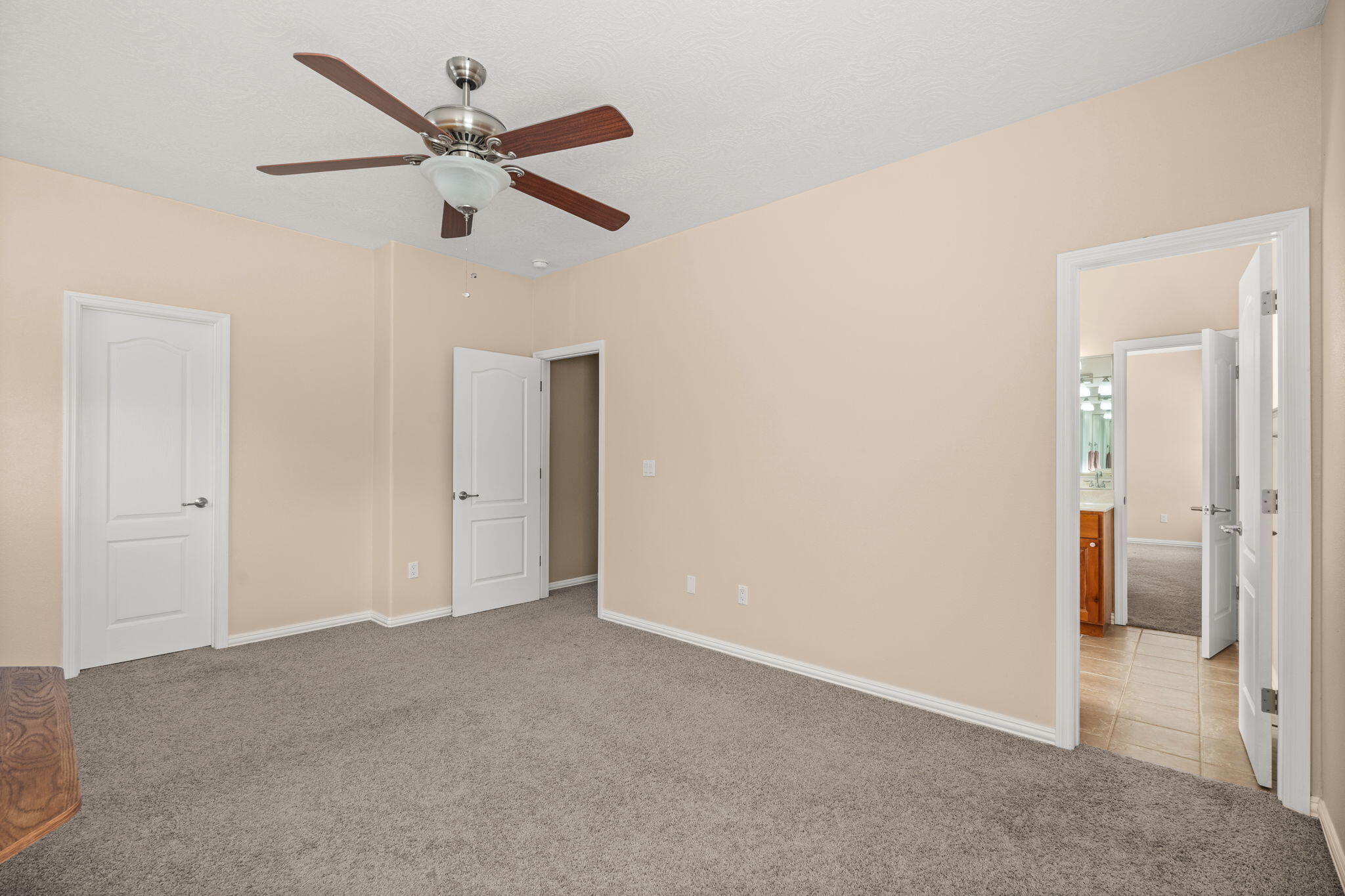 103 CHANTELLY Lane