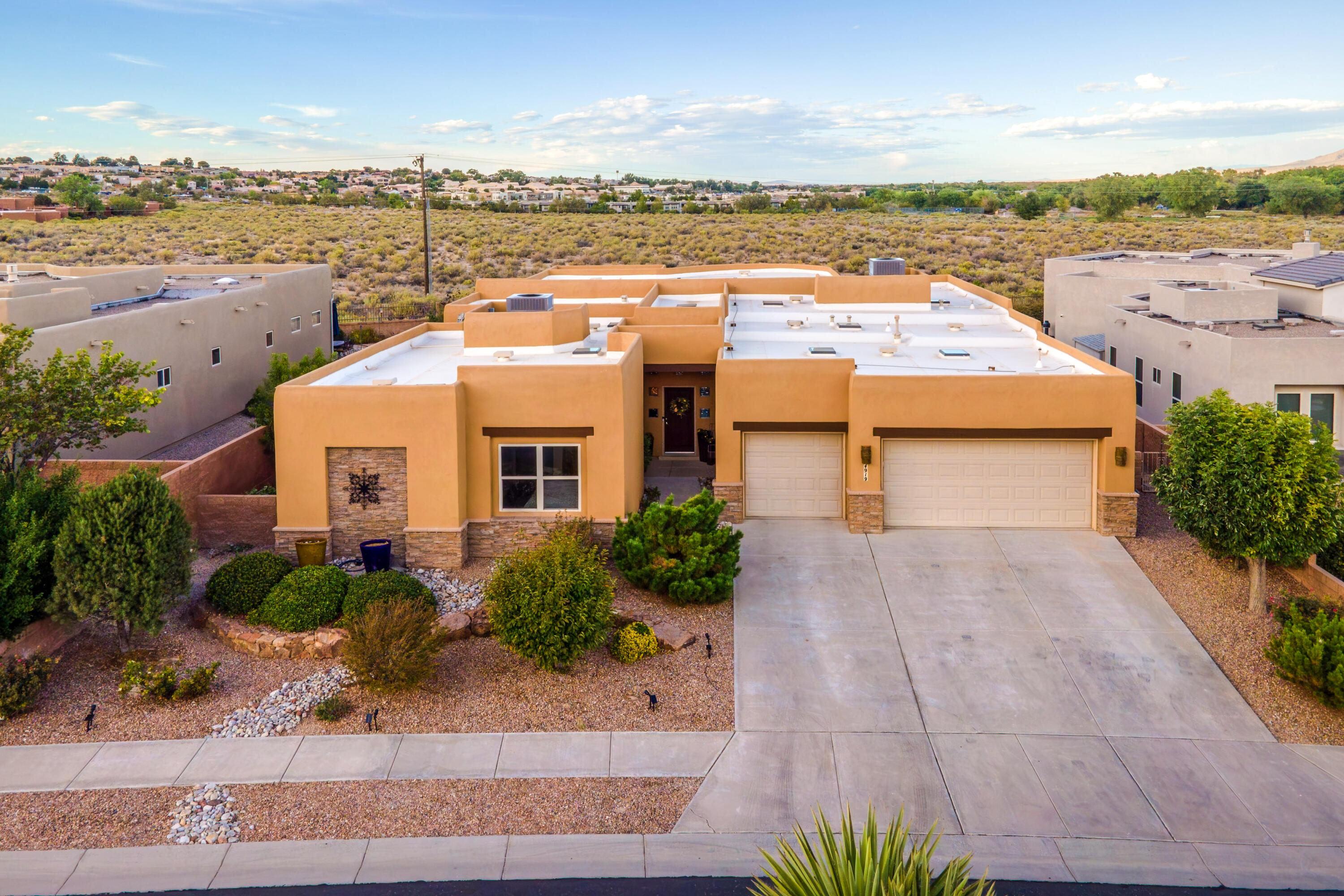 4919 Valle Rio Trail NW