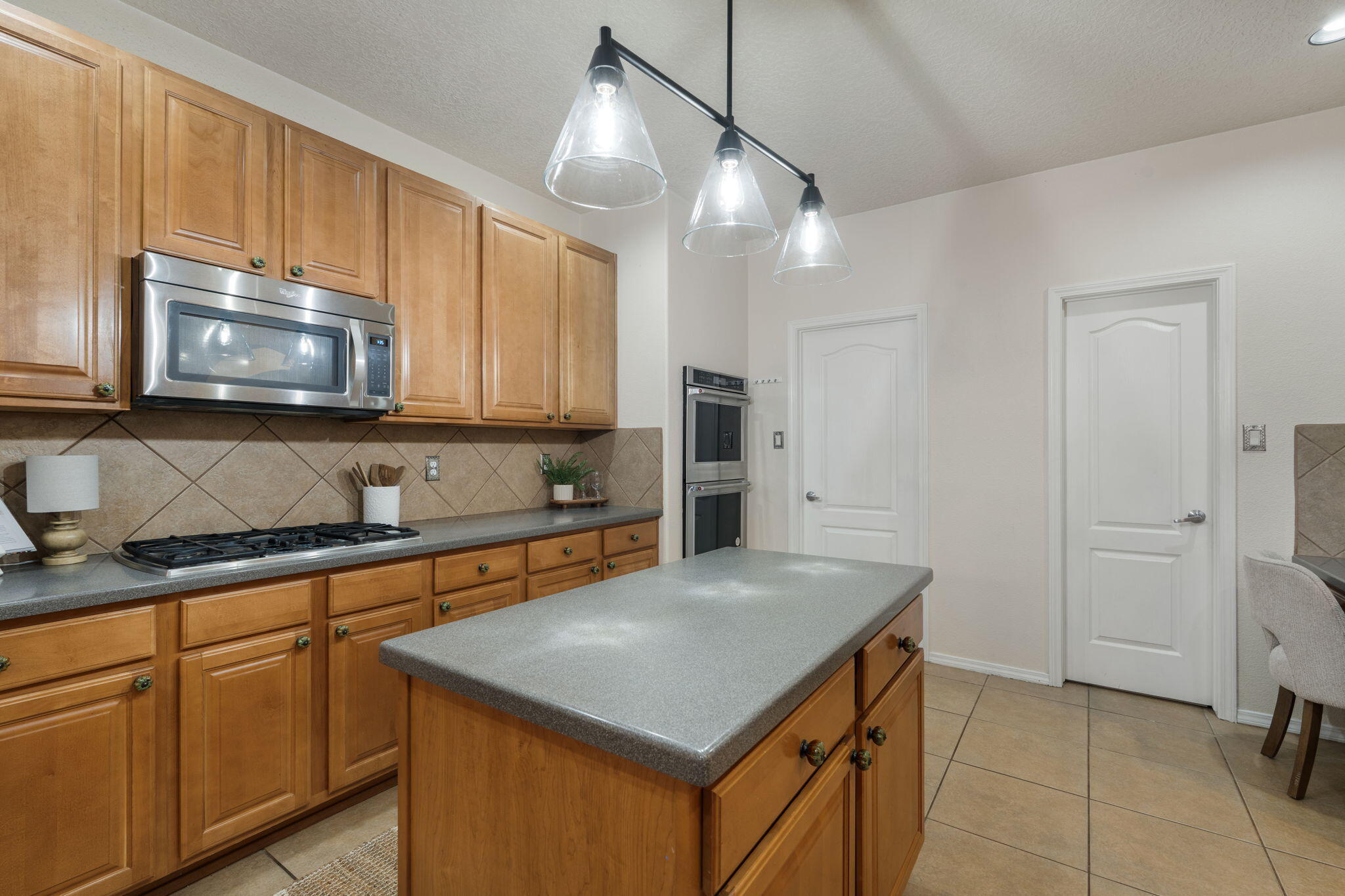 1909 Caramesa Court SE