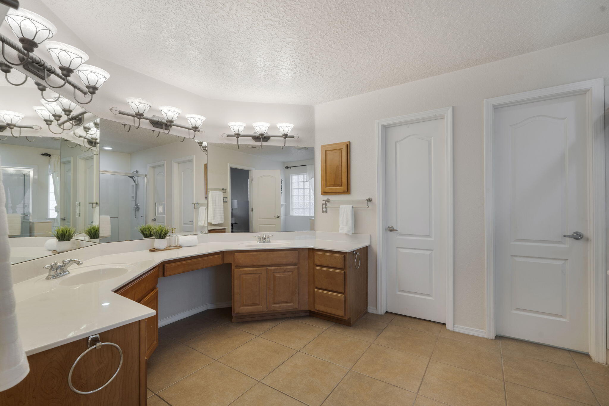 1909 Caramesa Court SE