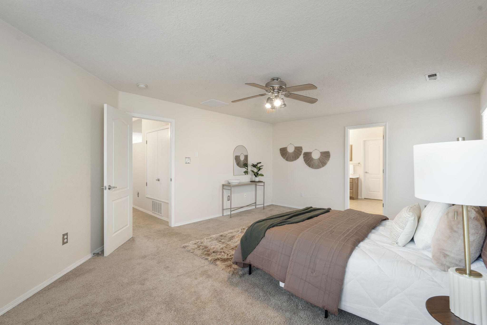 1909 Caramesa Court SE