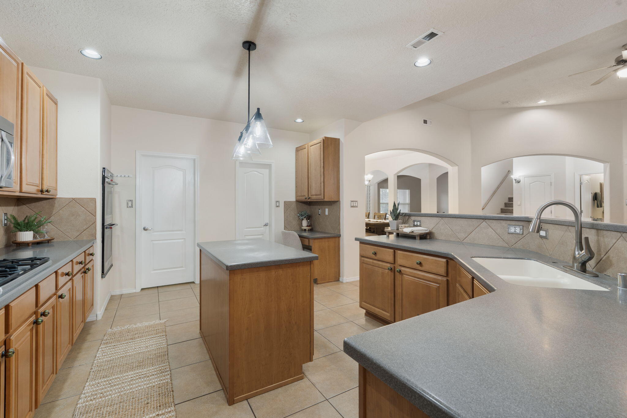 1909 Caramesa Court SE