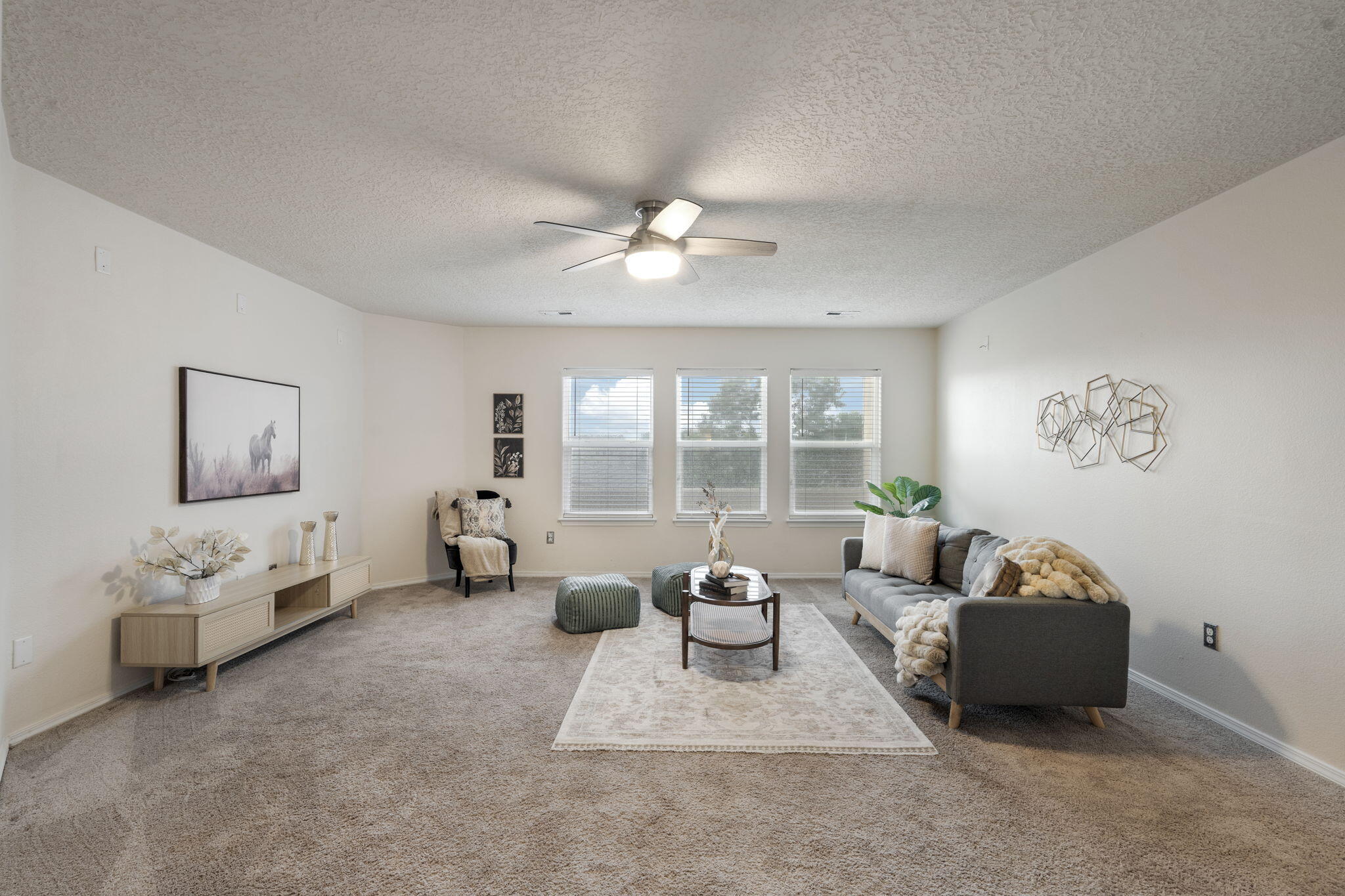1909 Caramesa Court SE