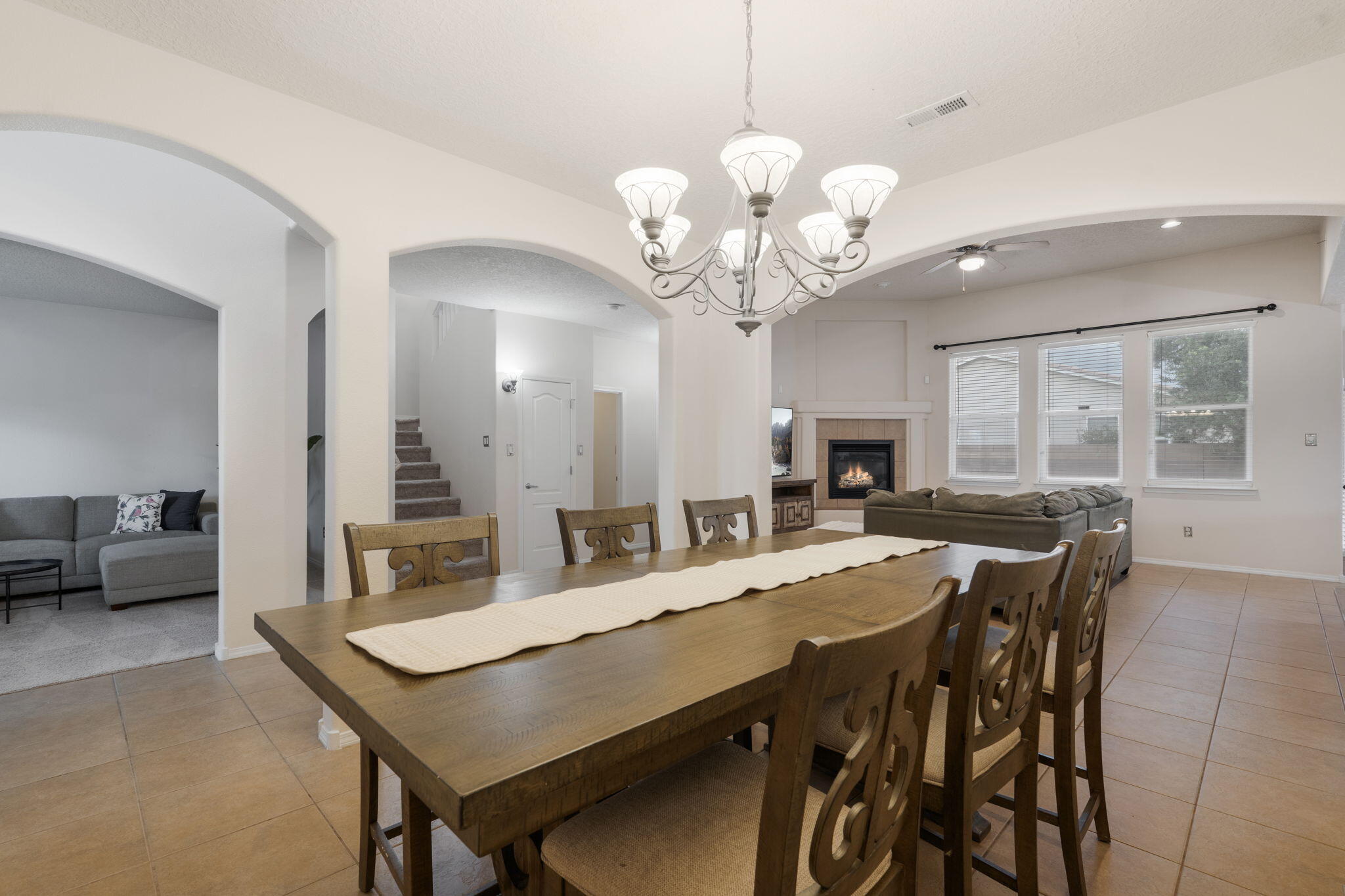1909 Caramesa Court SE