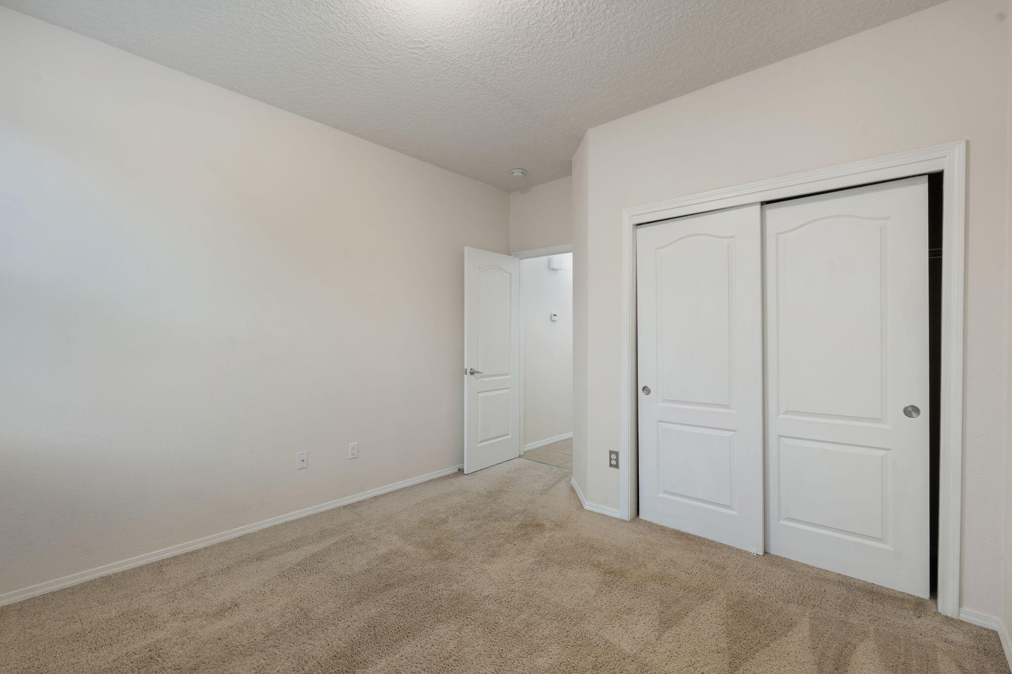 1909 Caramesa Court SE