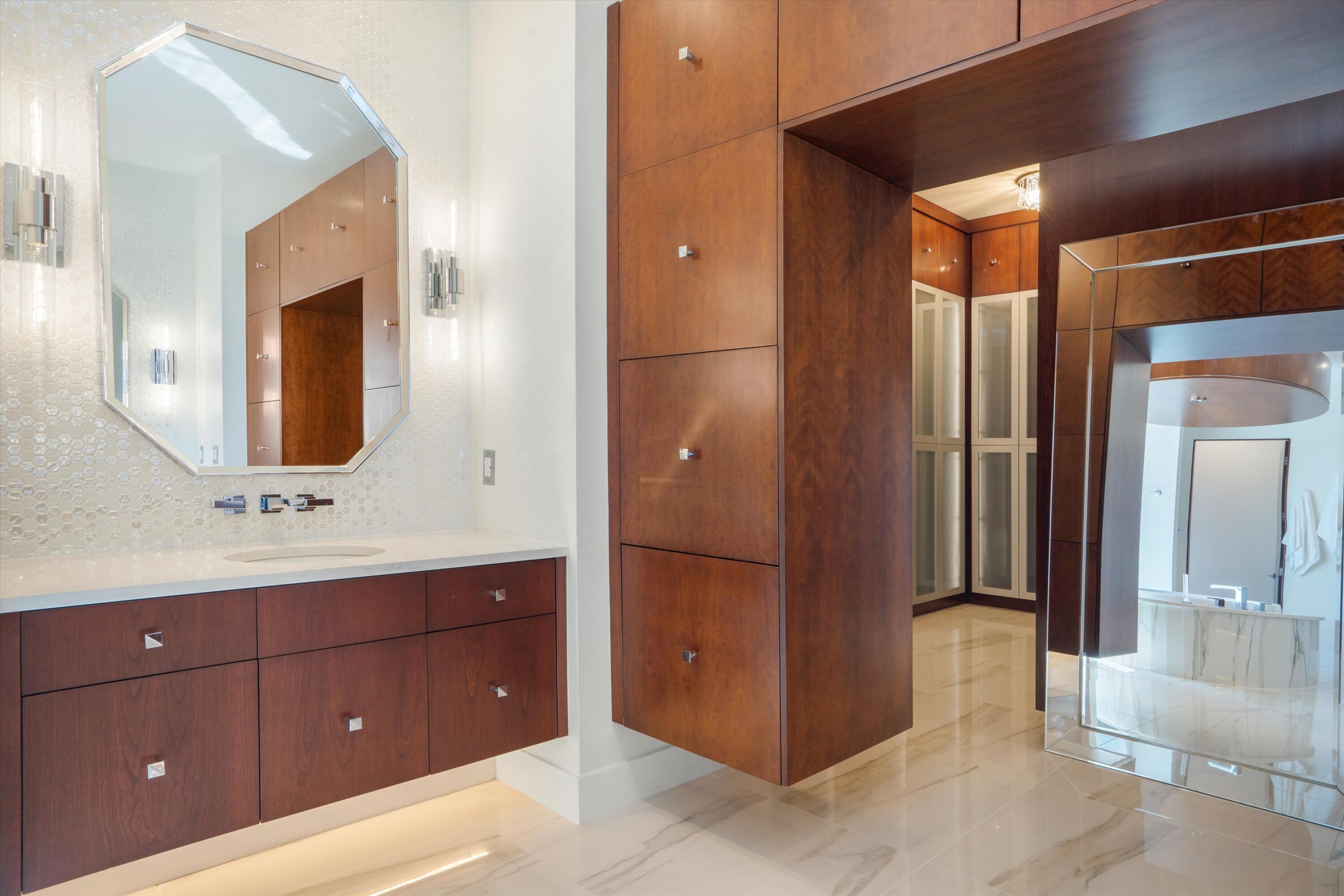13632 Canada Del Oso Place NE
