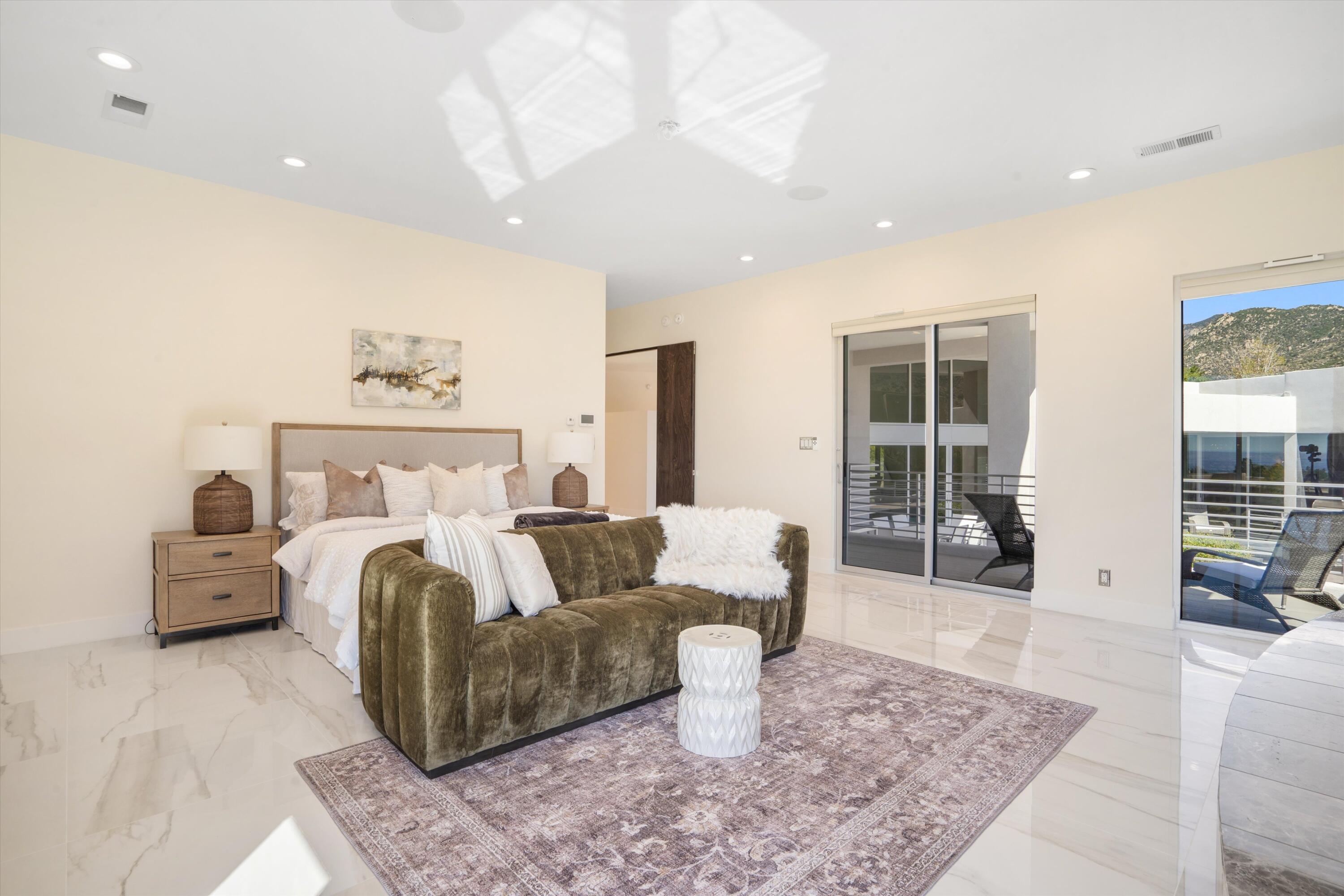 13632 Canada Del Oso Place NE