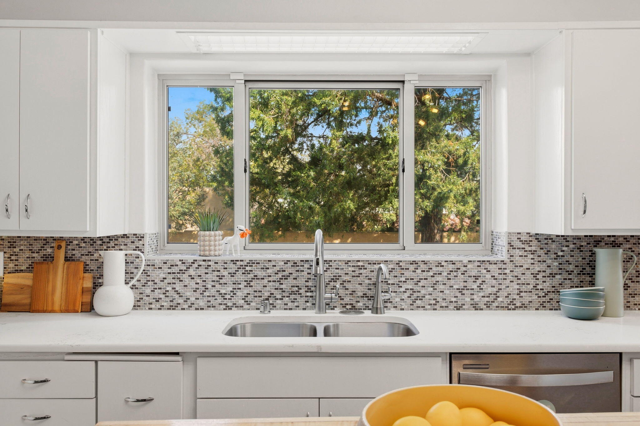 309 Hermosa Drive SE