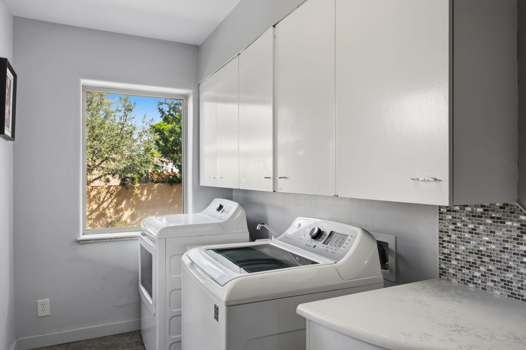 309 Hermosa Drive SE