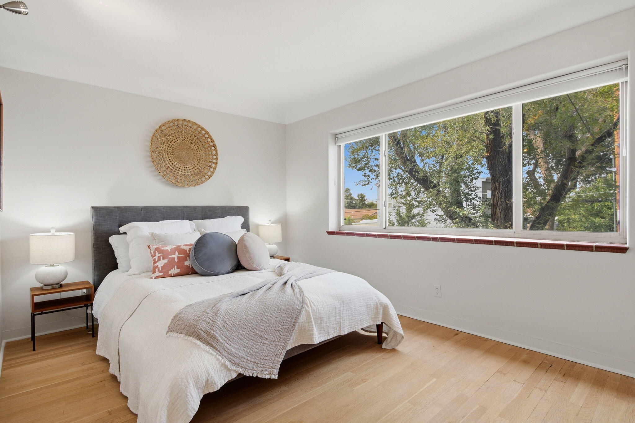 309 Hermosa Drive SE
