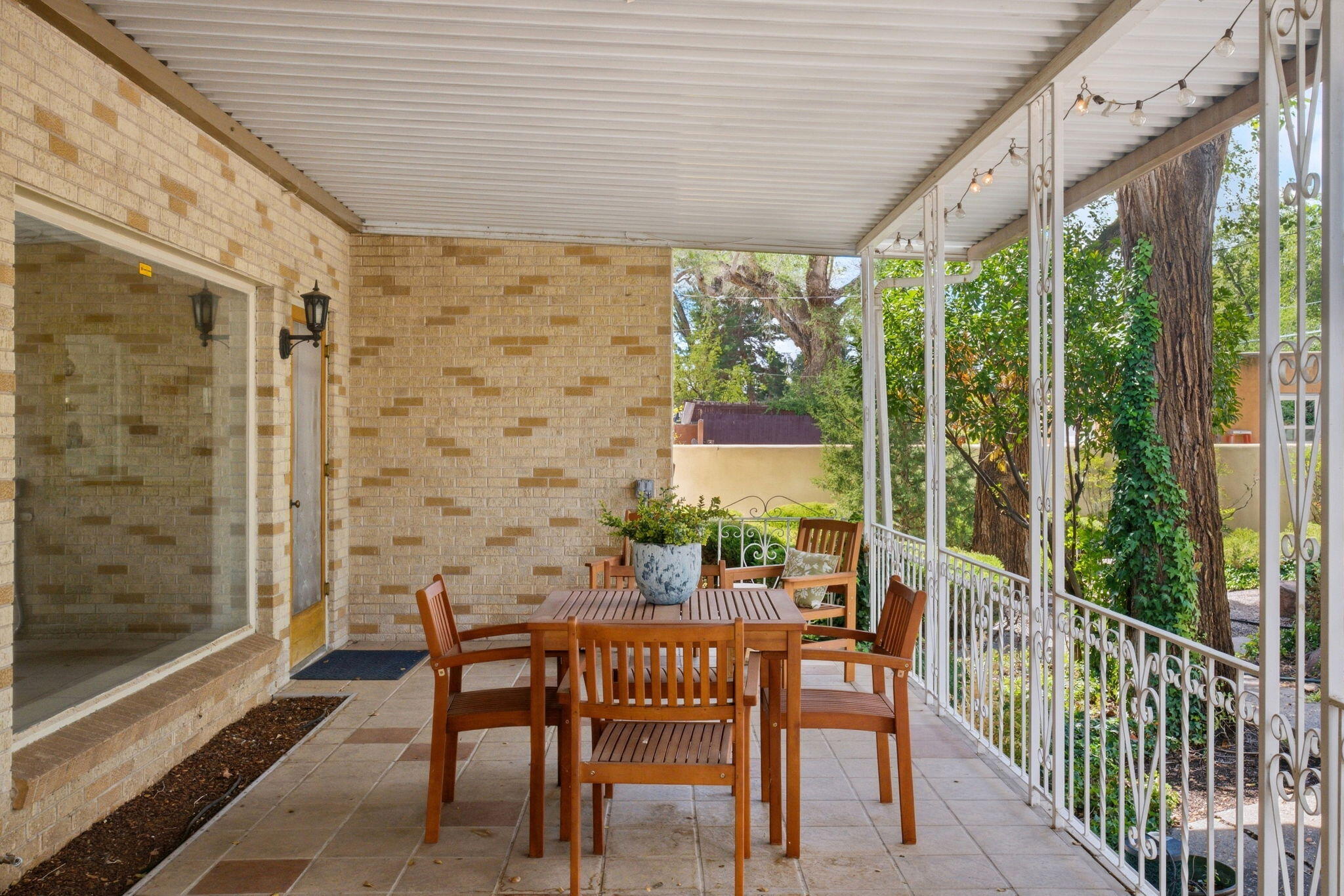 309 Hermosa Drive SE