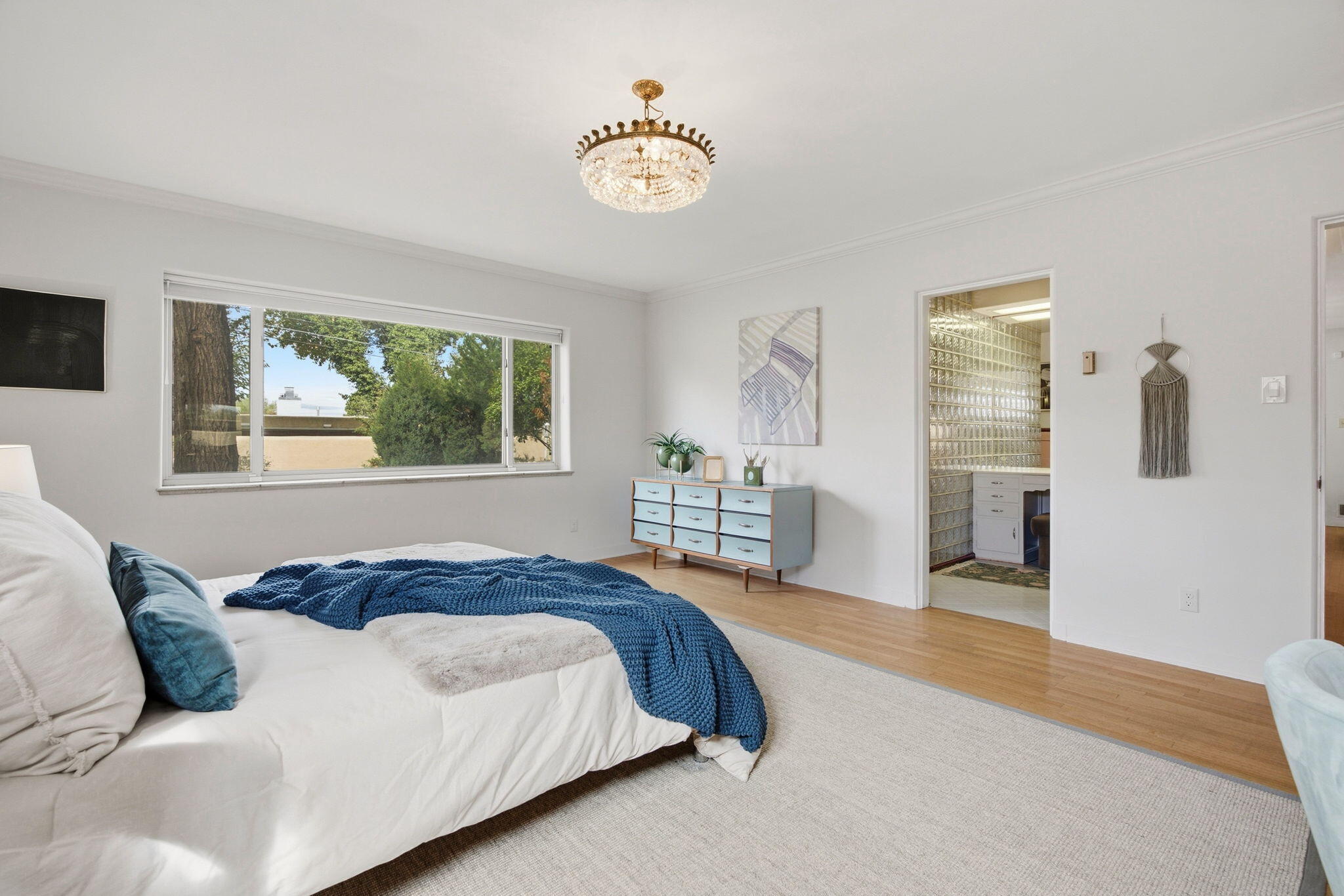 309 Hermosa Drive SE