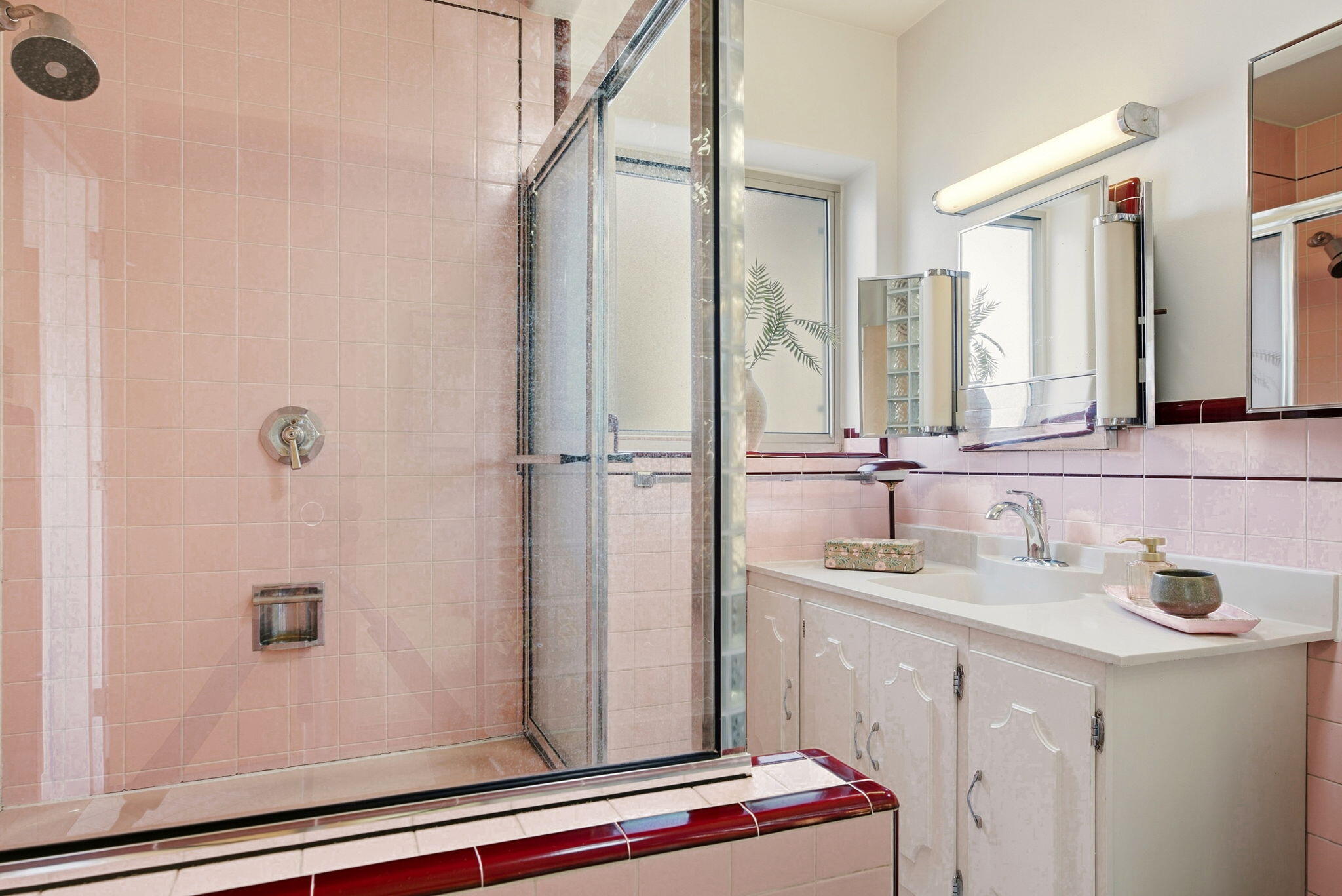 309 Hermosa Drive SE