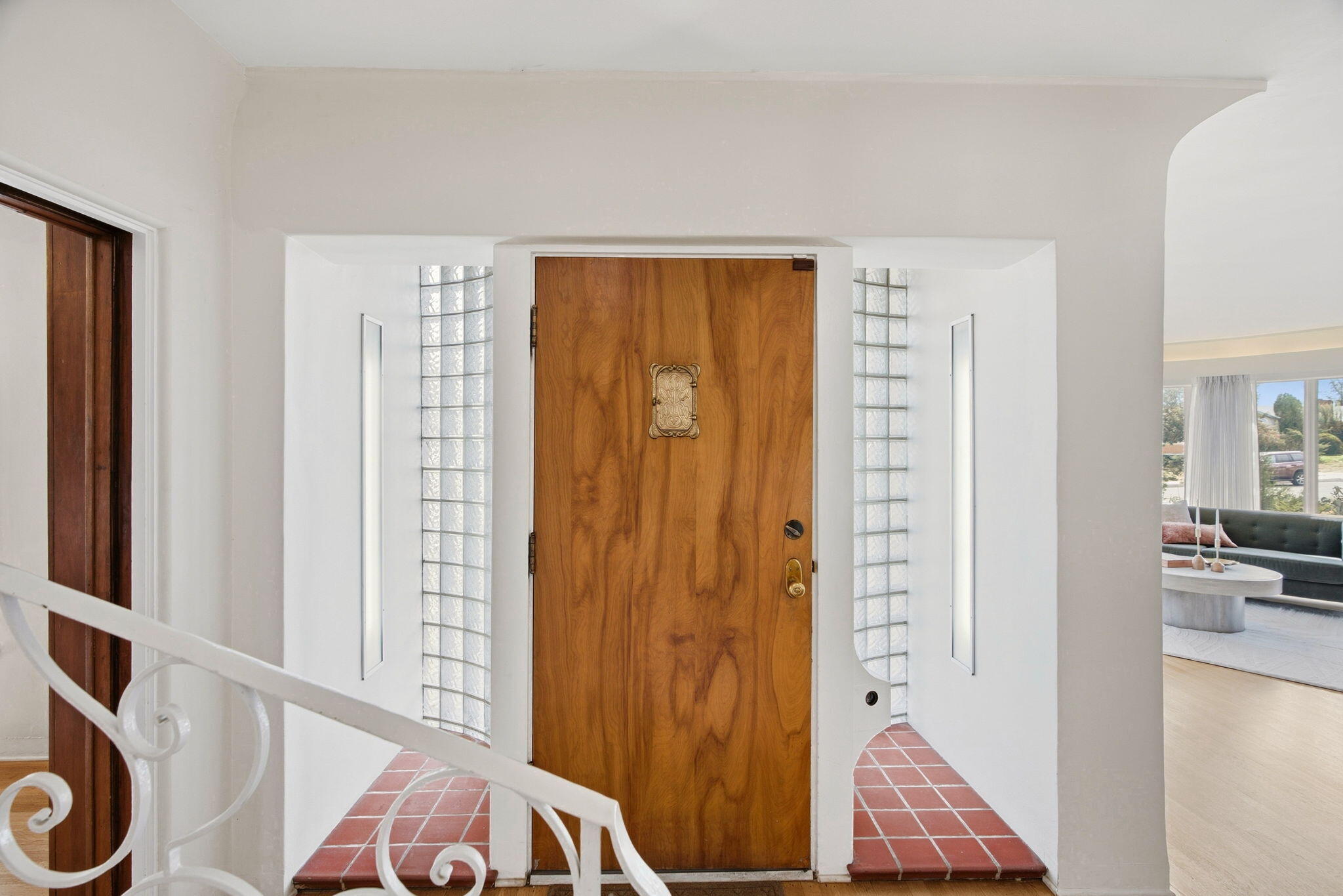 309 Hermosa Drive SE