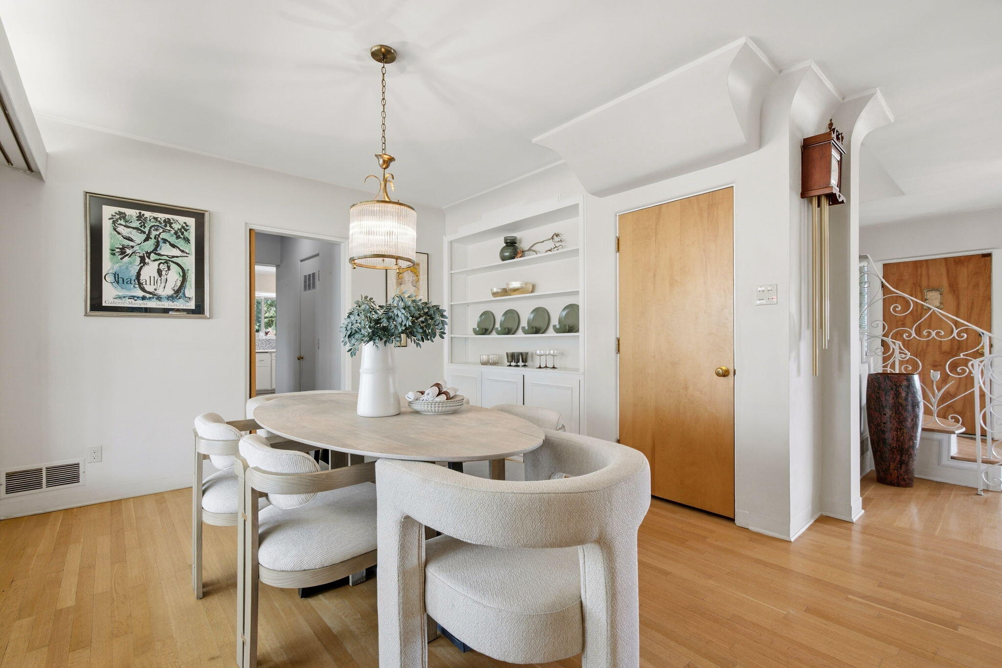 309 Hermosa Drive SE