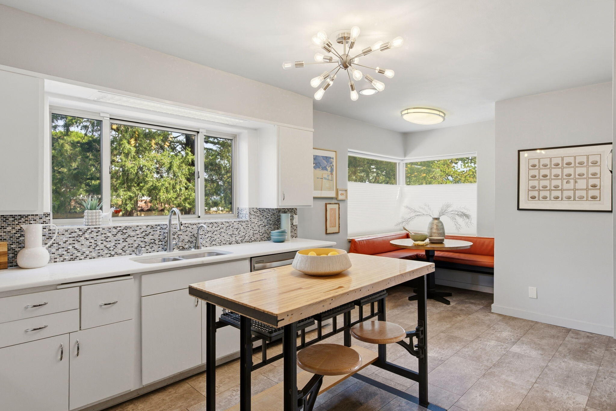 309 Hermosa Drive SE