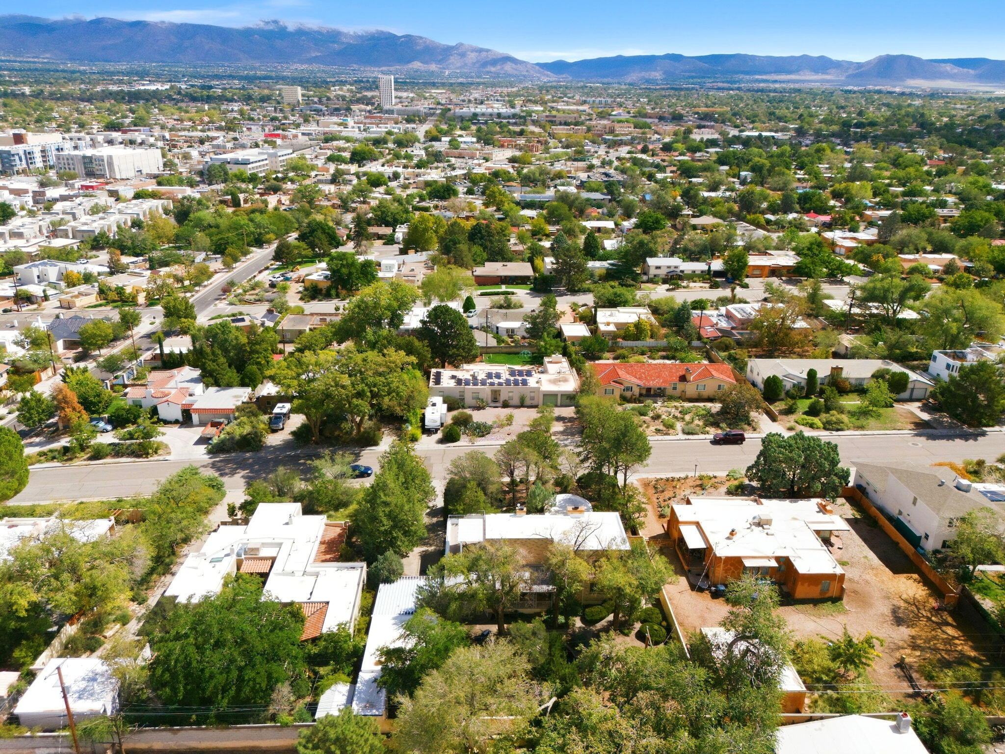 309 Hermosa Drive SE