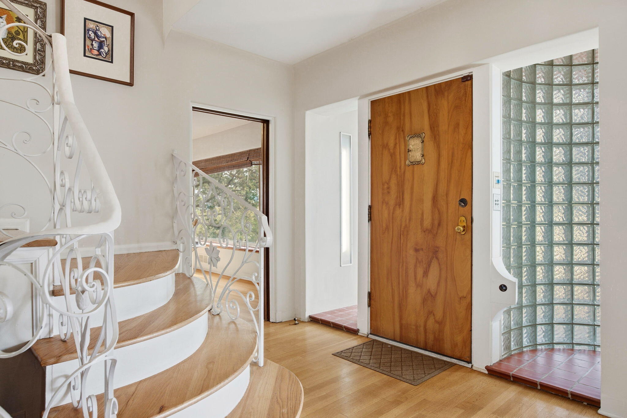 309 Hermosa Drive SE