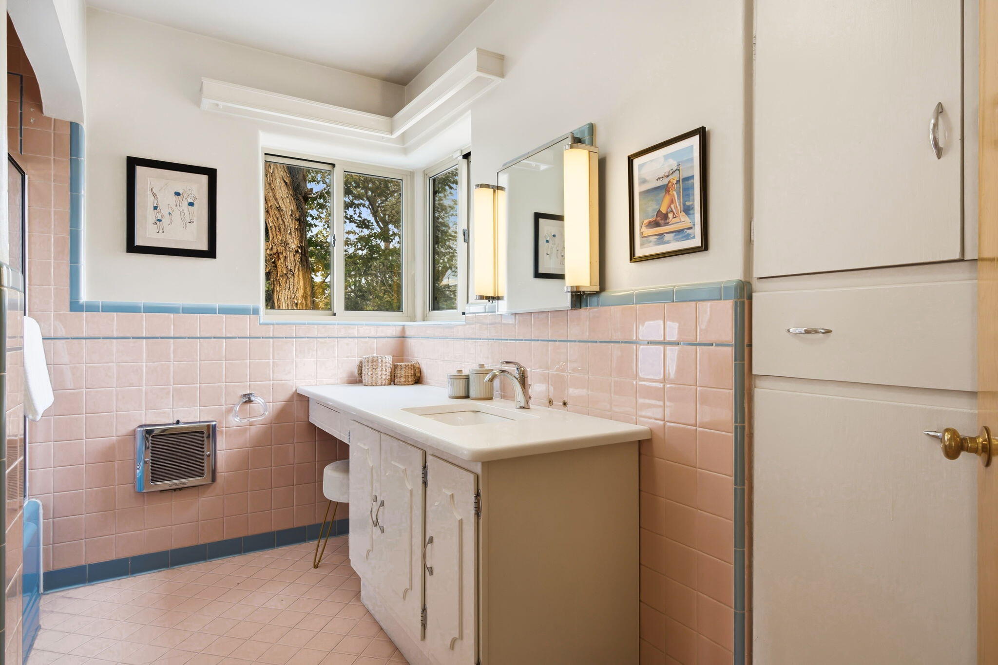 309 Hermosa Drive SE