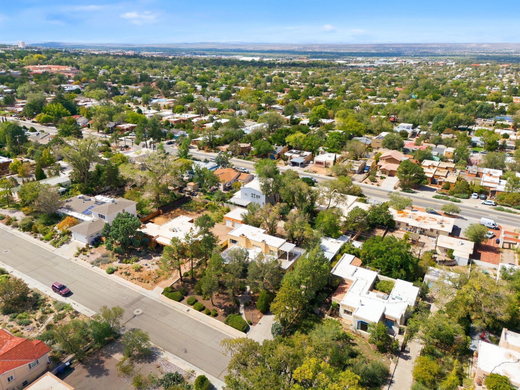 309 Hermosa Drive SE