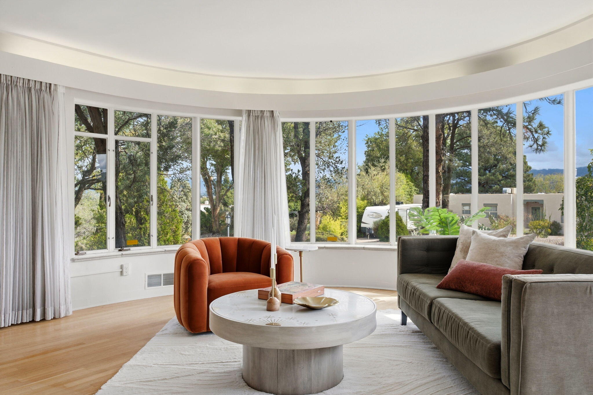 309 Hermosa Drive SE