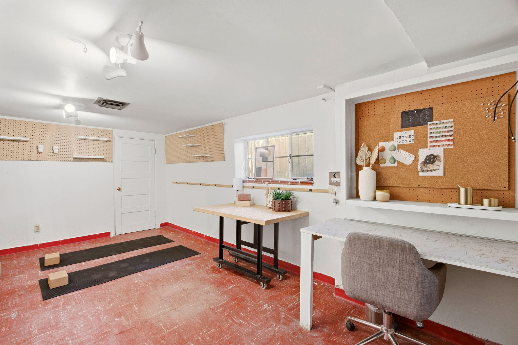 309 Hermosa Drive SE