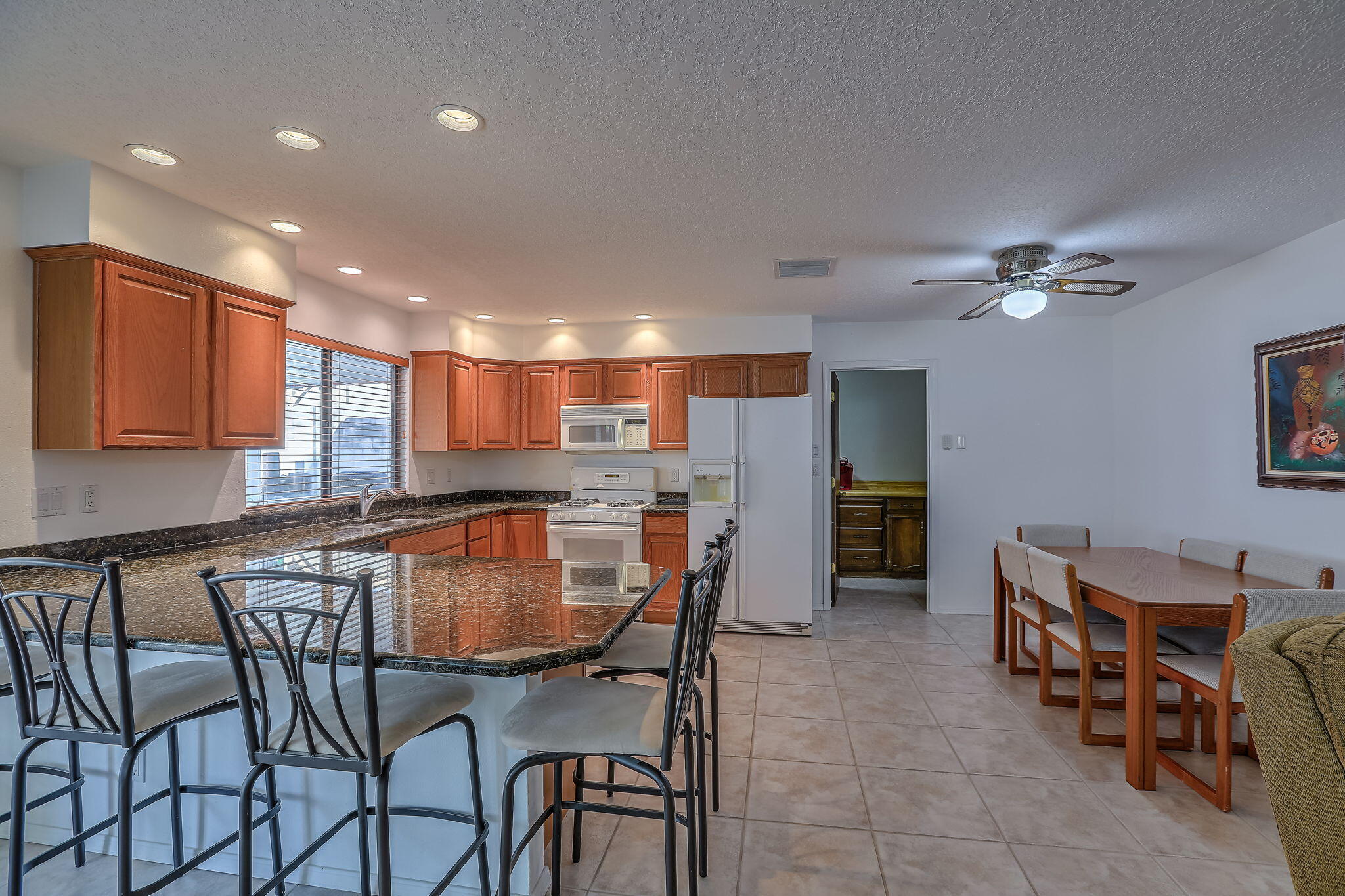 14307 Camino Del Rey NE