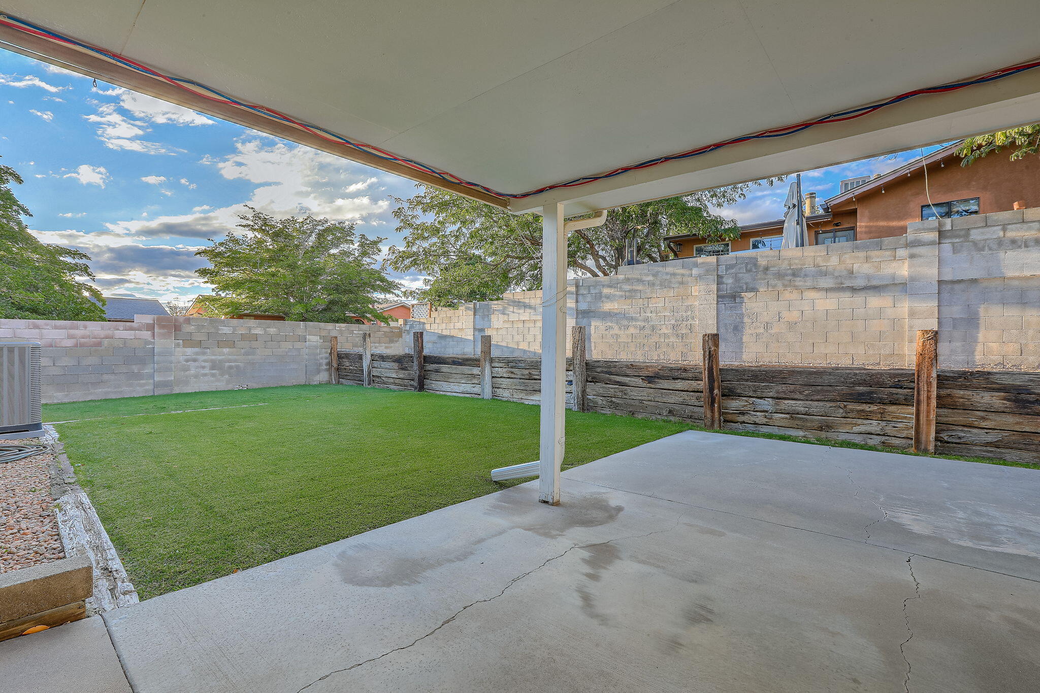 14307 Camino Del Rey NE