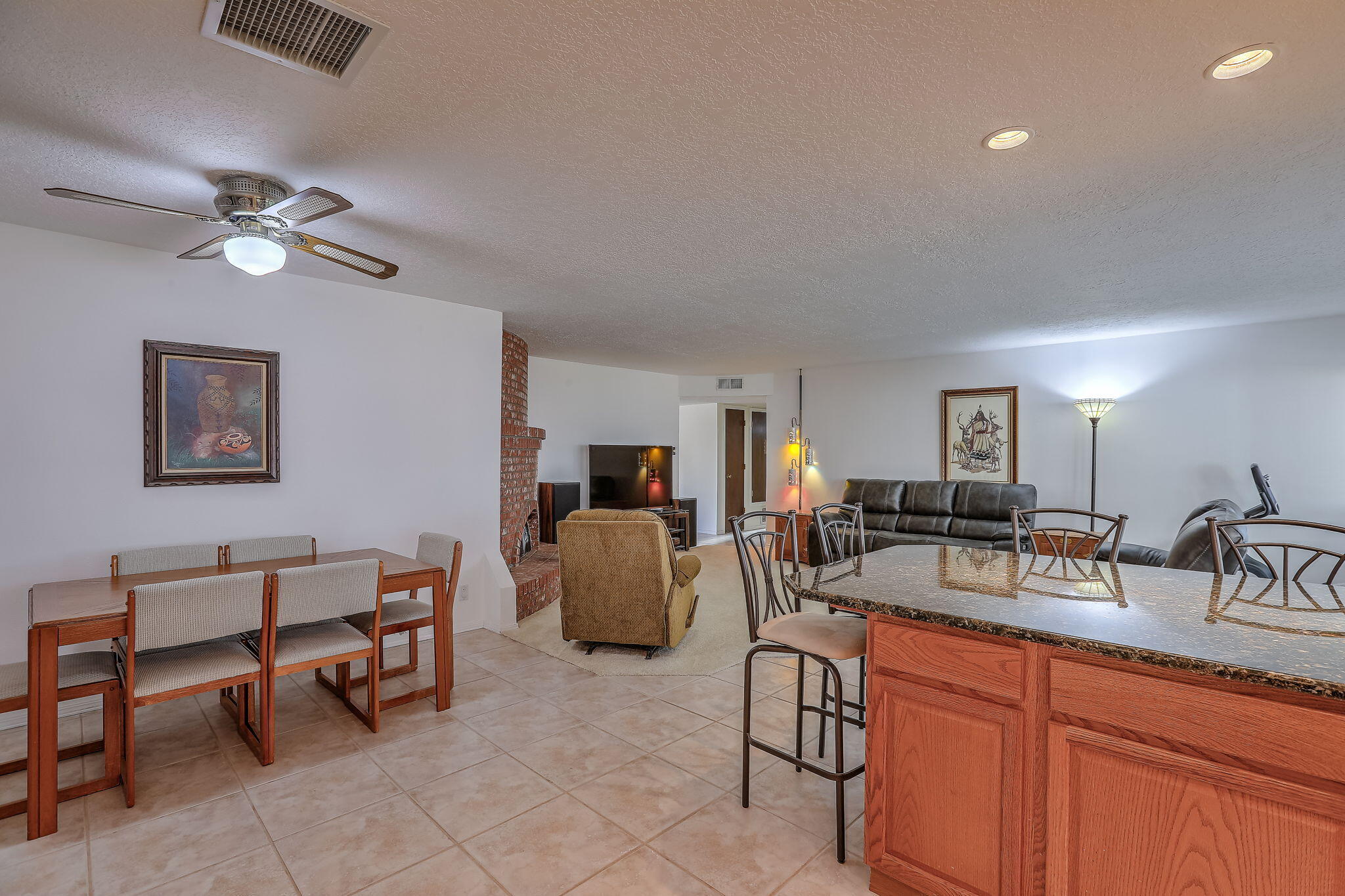 14307 Camino Del Rey NE