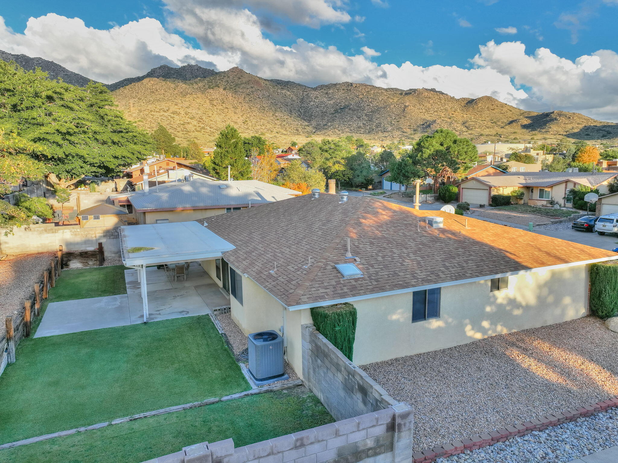 14307 Camino Del Rey NE
