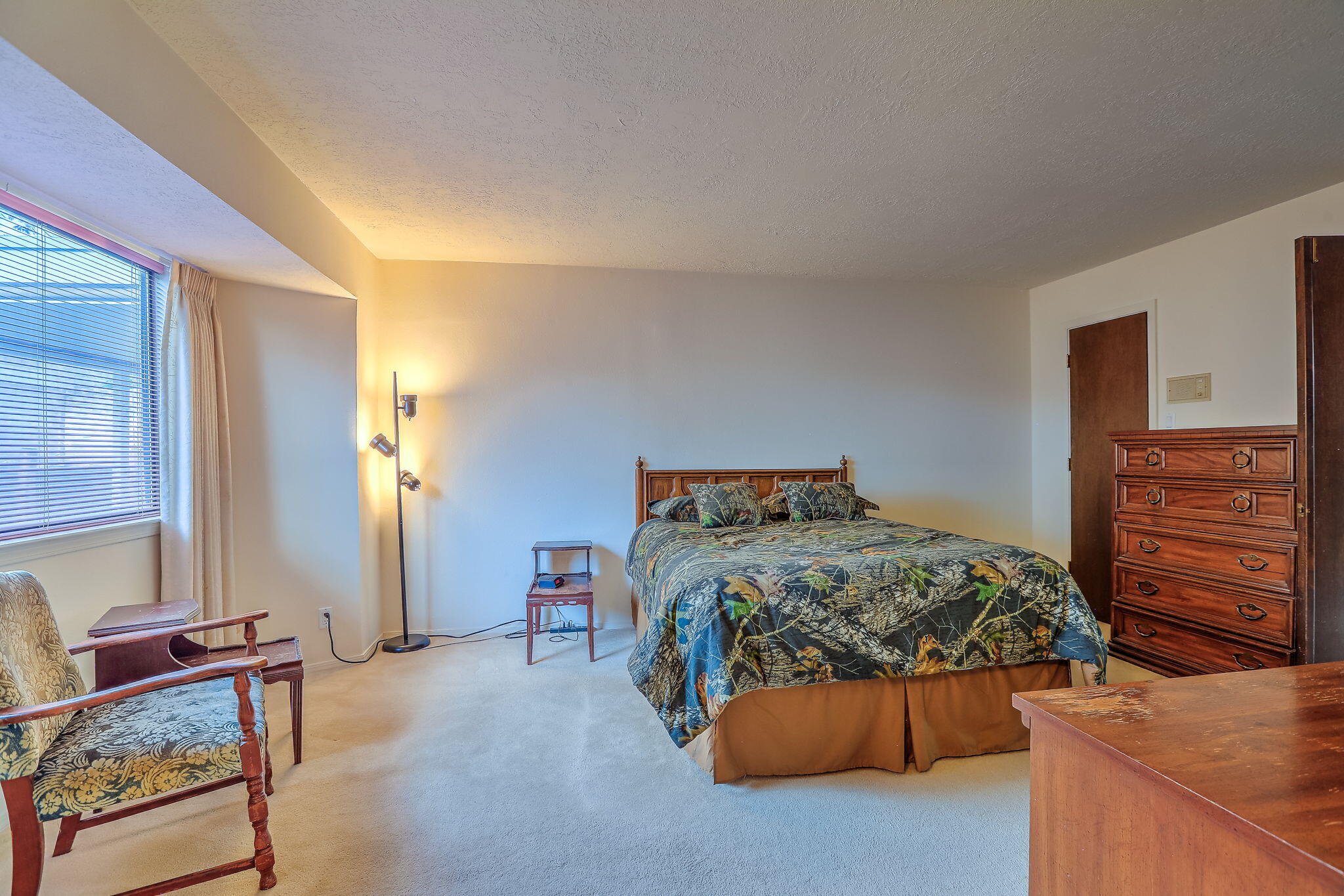 14307 Camino Del Rey NE
