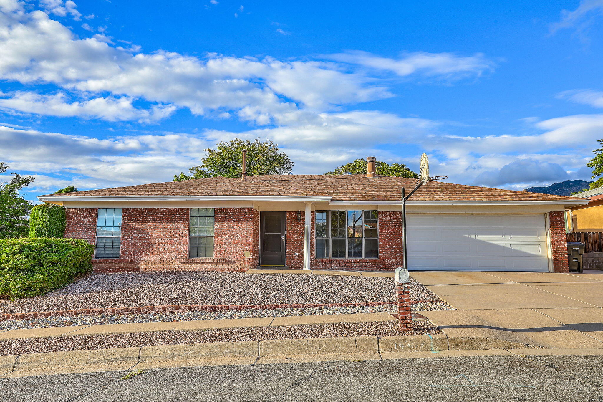 14307 Camino Del Rey NE