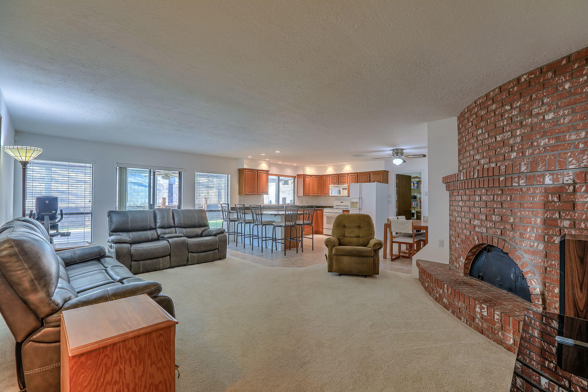14307 Camino Del Rey NE