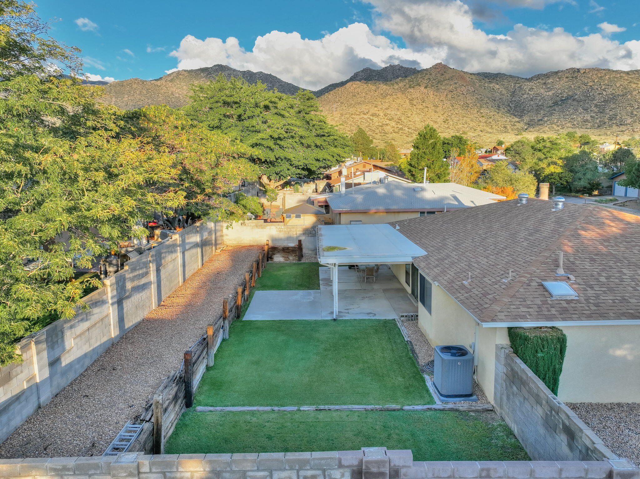 14307 Camino Del Rey NE