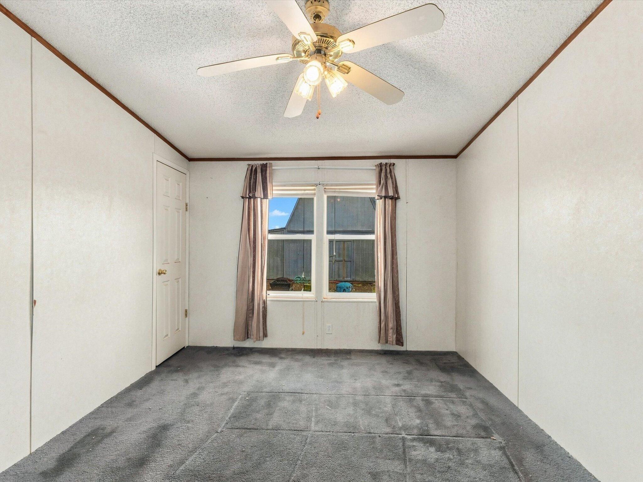 6 San Miguel Avenue