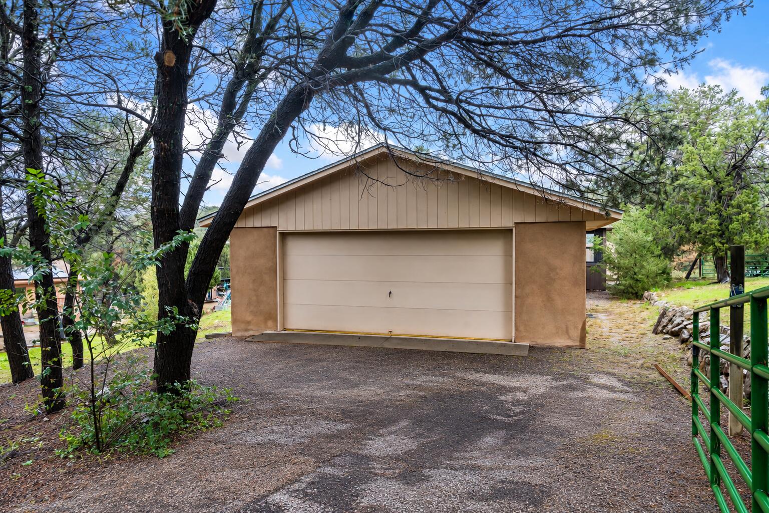 1 Gaddis Road