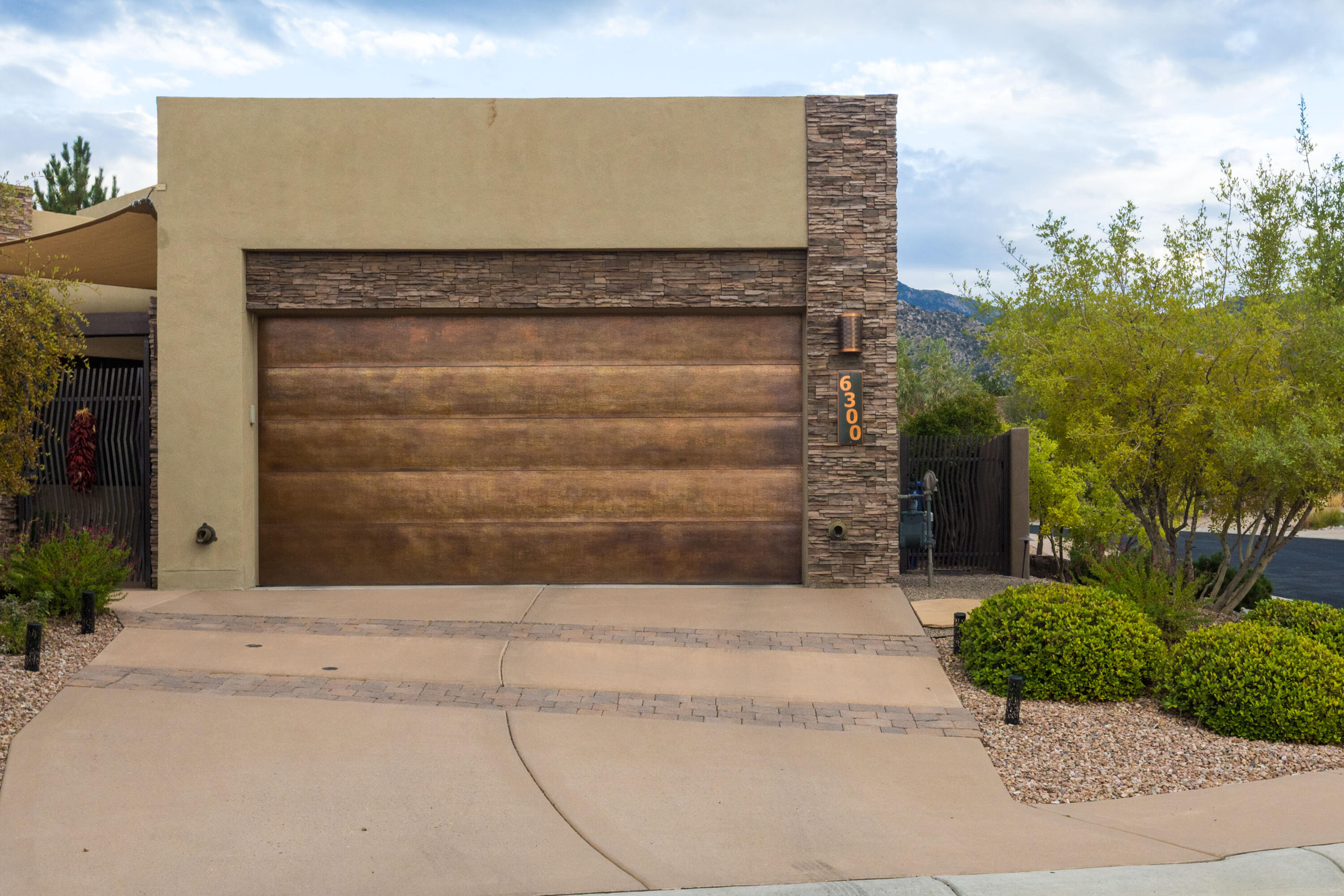 6300 Mojave Aster Way NE