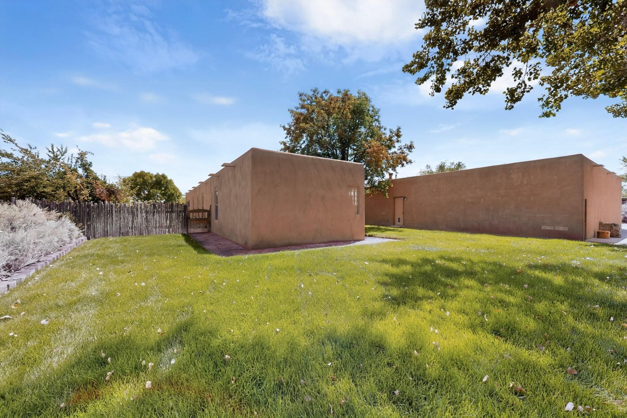 6608 Loma Larga Road
