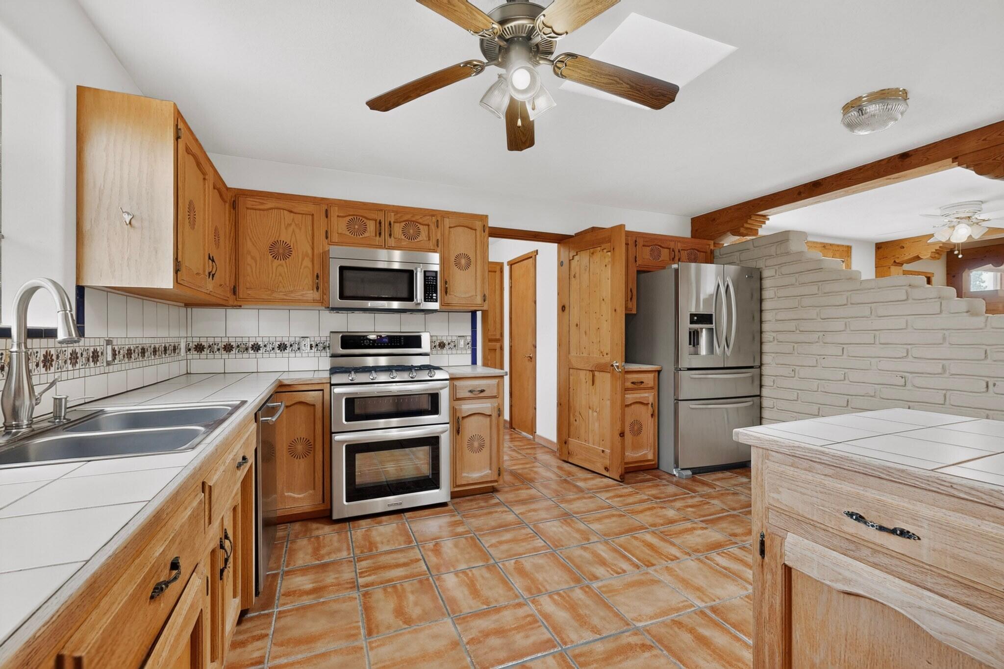6608 Loma Larga Road