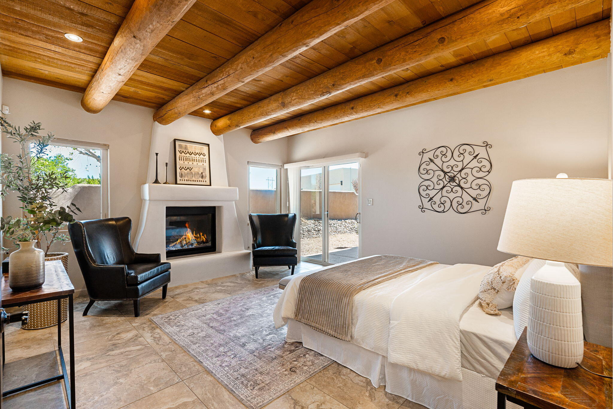 11 Mimbres Court