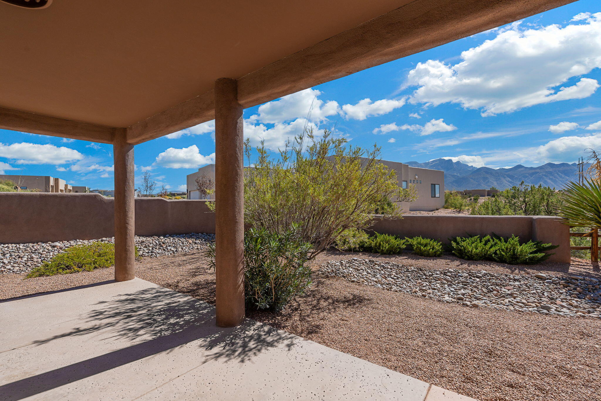 11 Mimbres Court