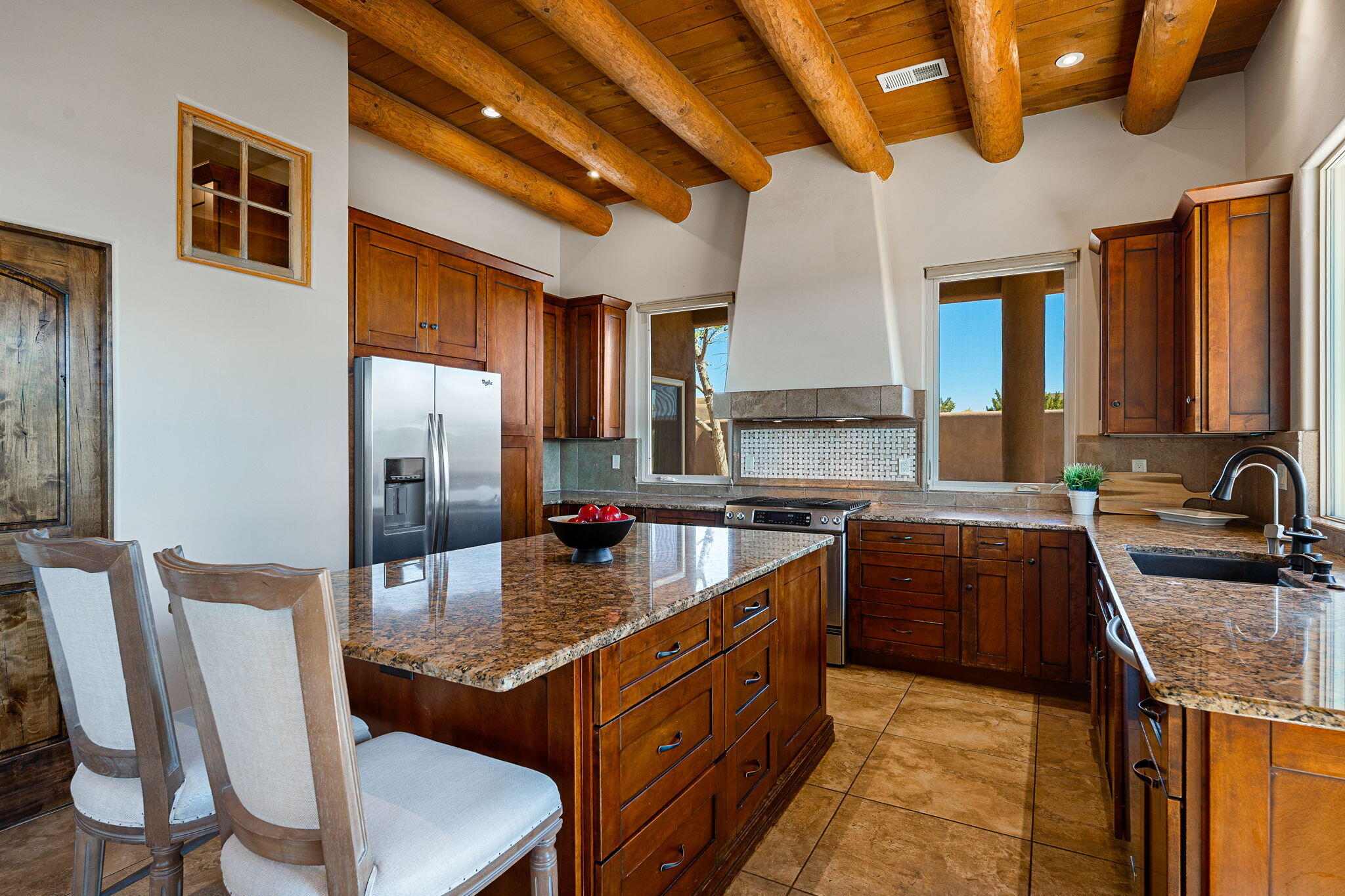 11 Mimbres Court