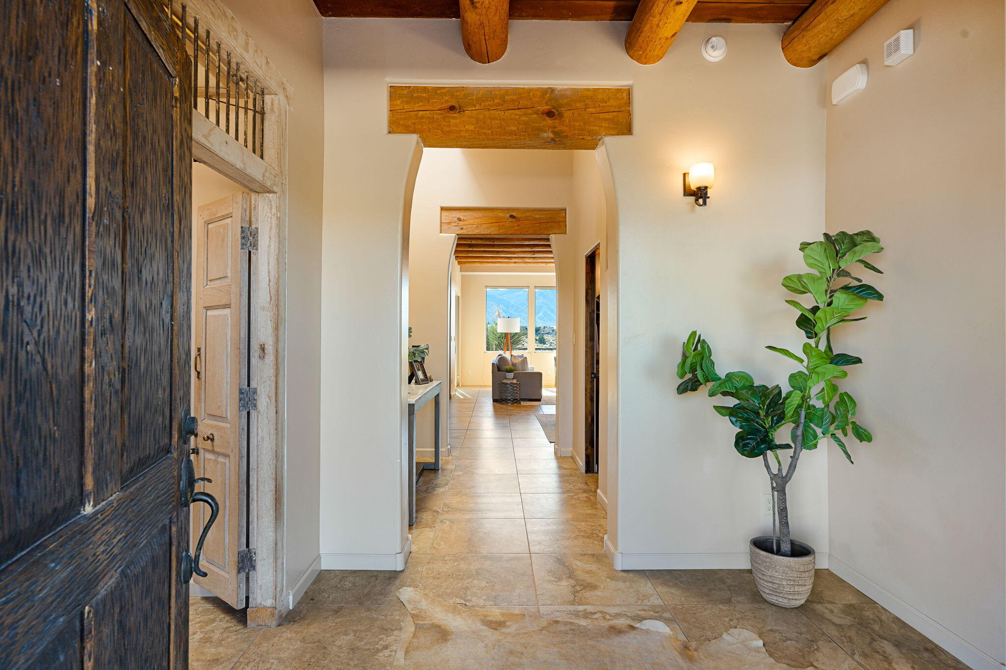 11 Mimbres Court
