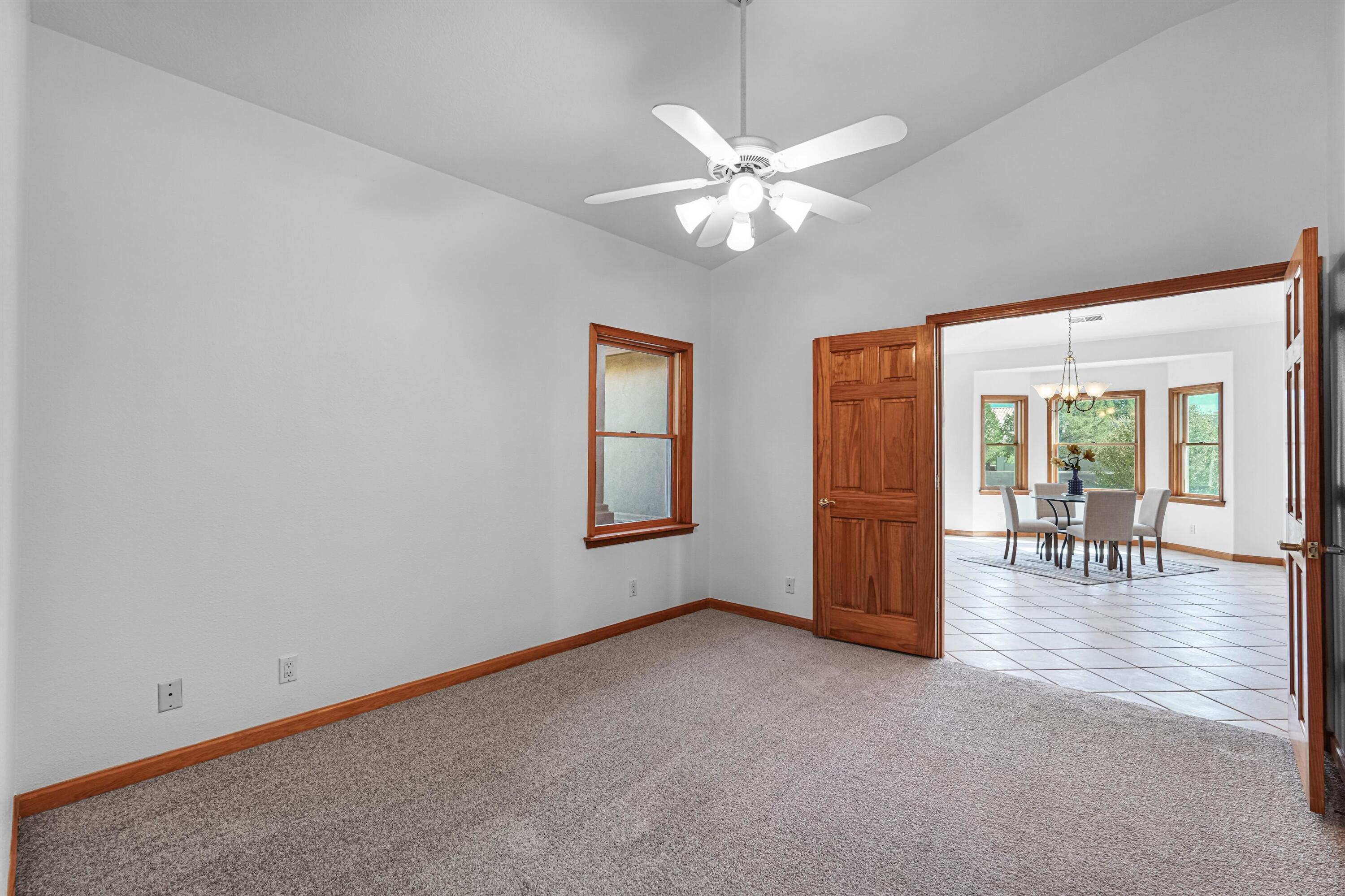 6104 Rio Norte Drive NE