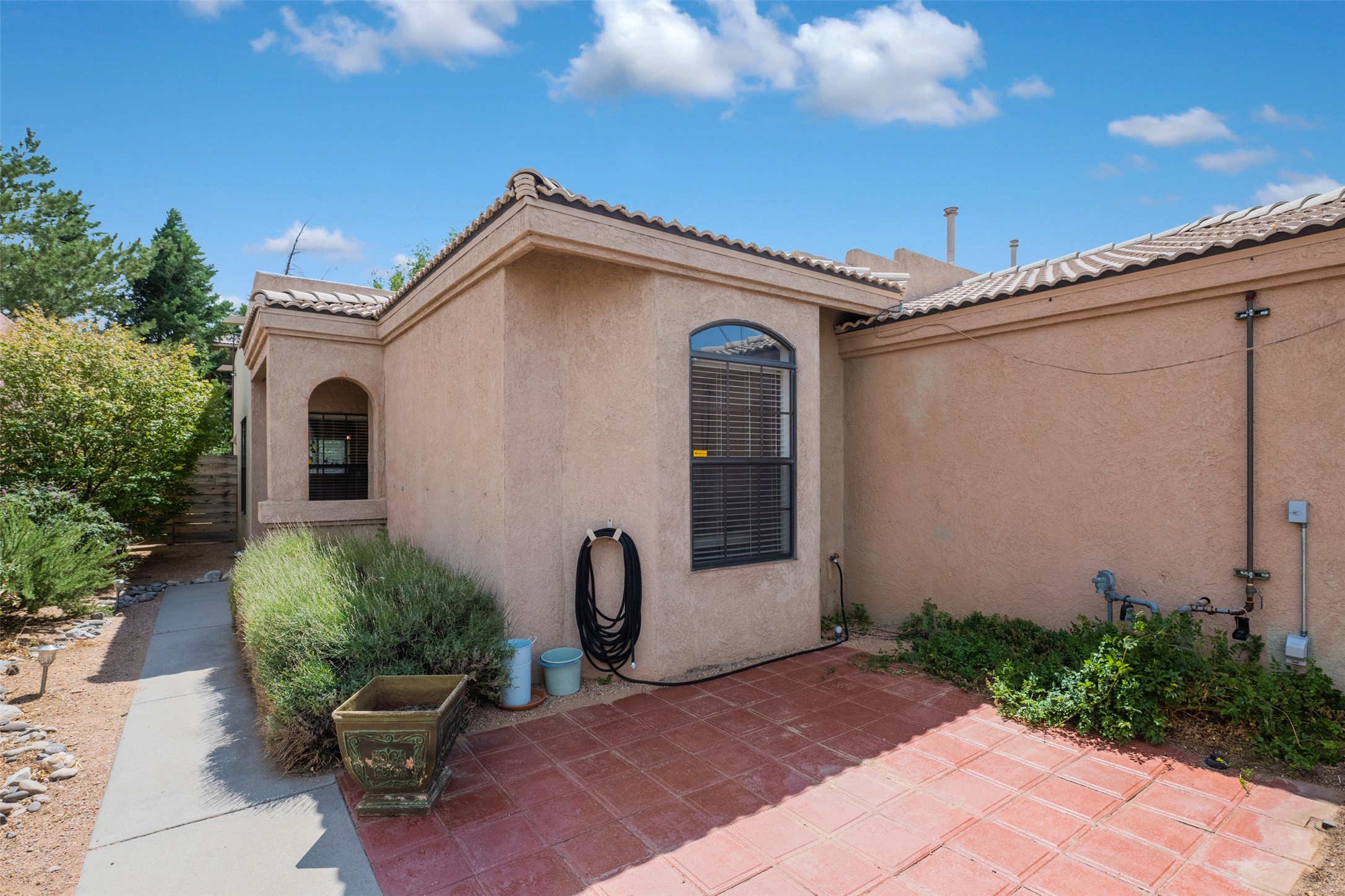 415 Serenity Court SE