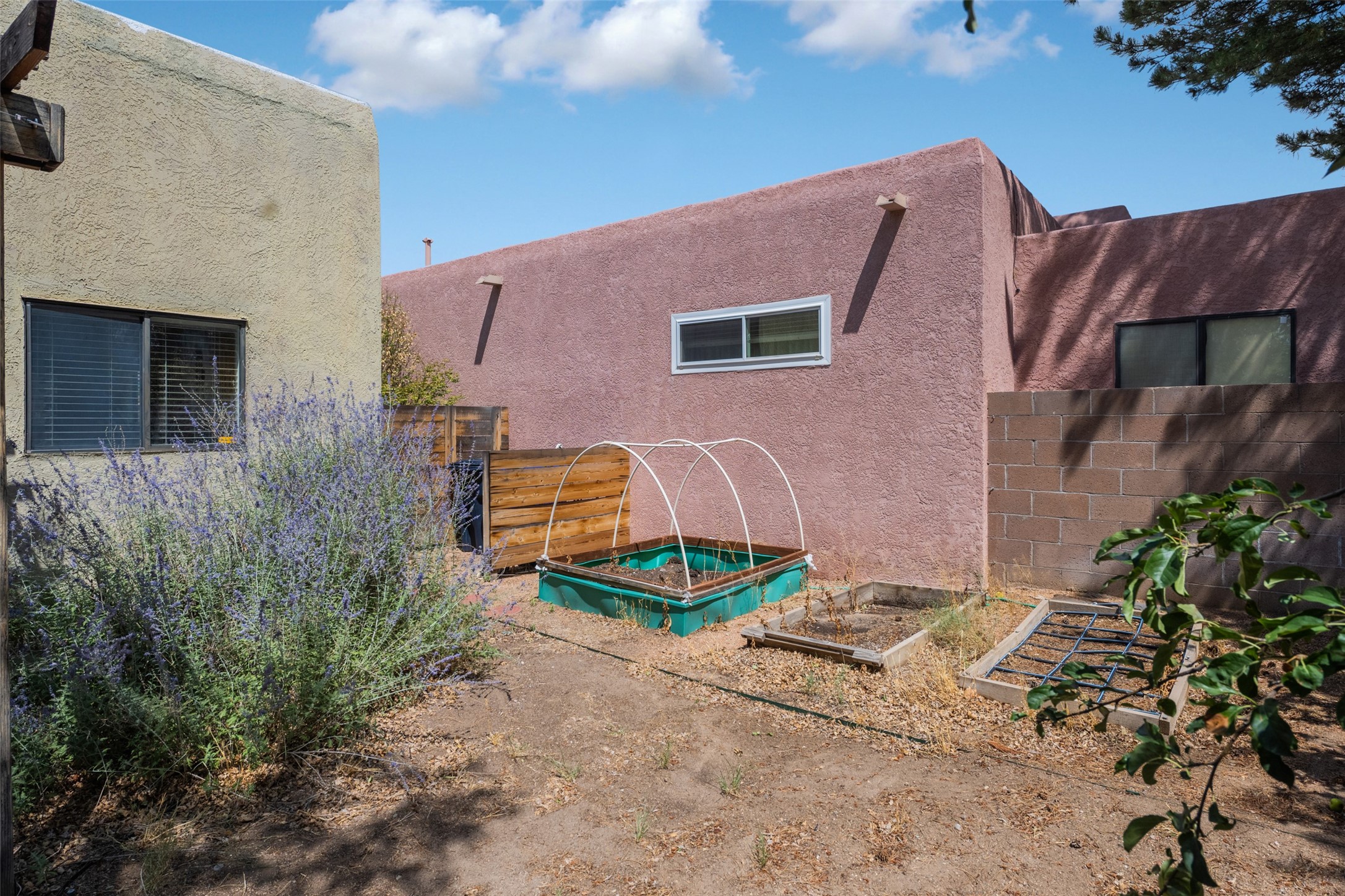 415 Serenity Court SE